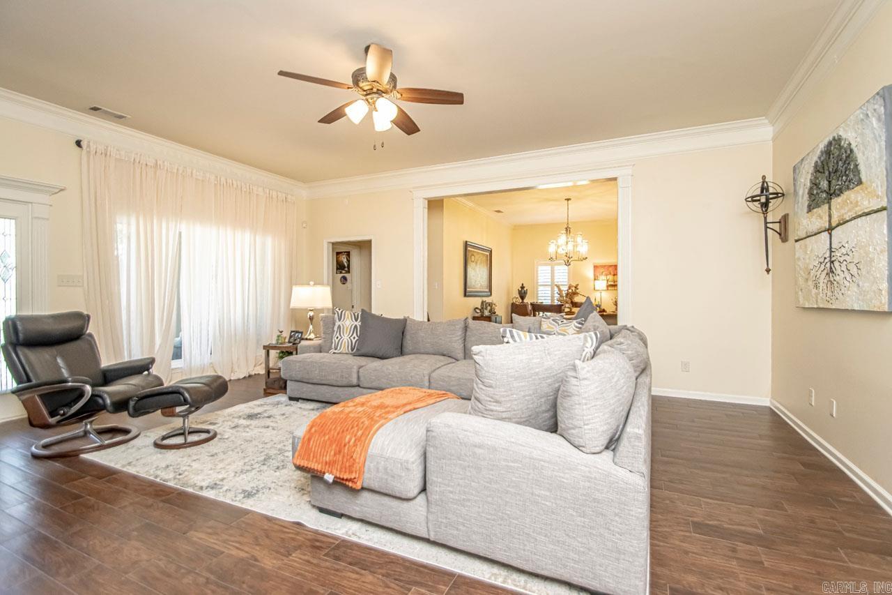 6816 Kensington Drive