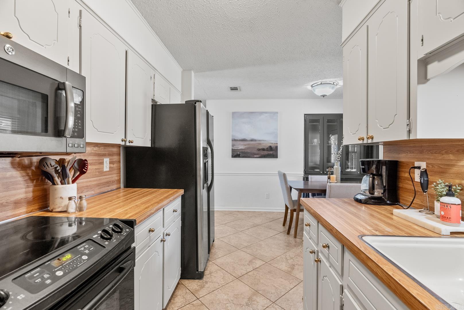 404 Autumnbrook Circle