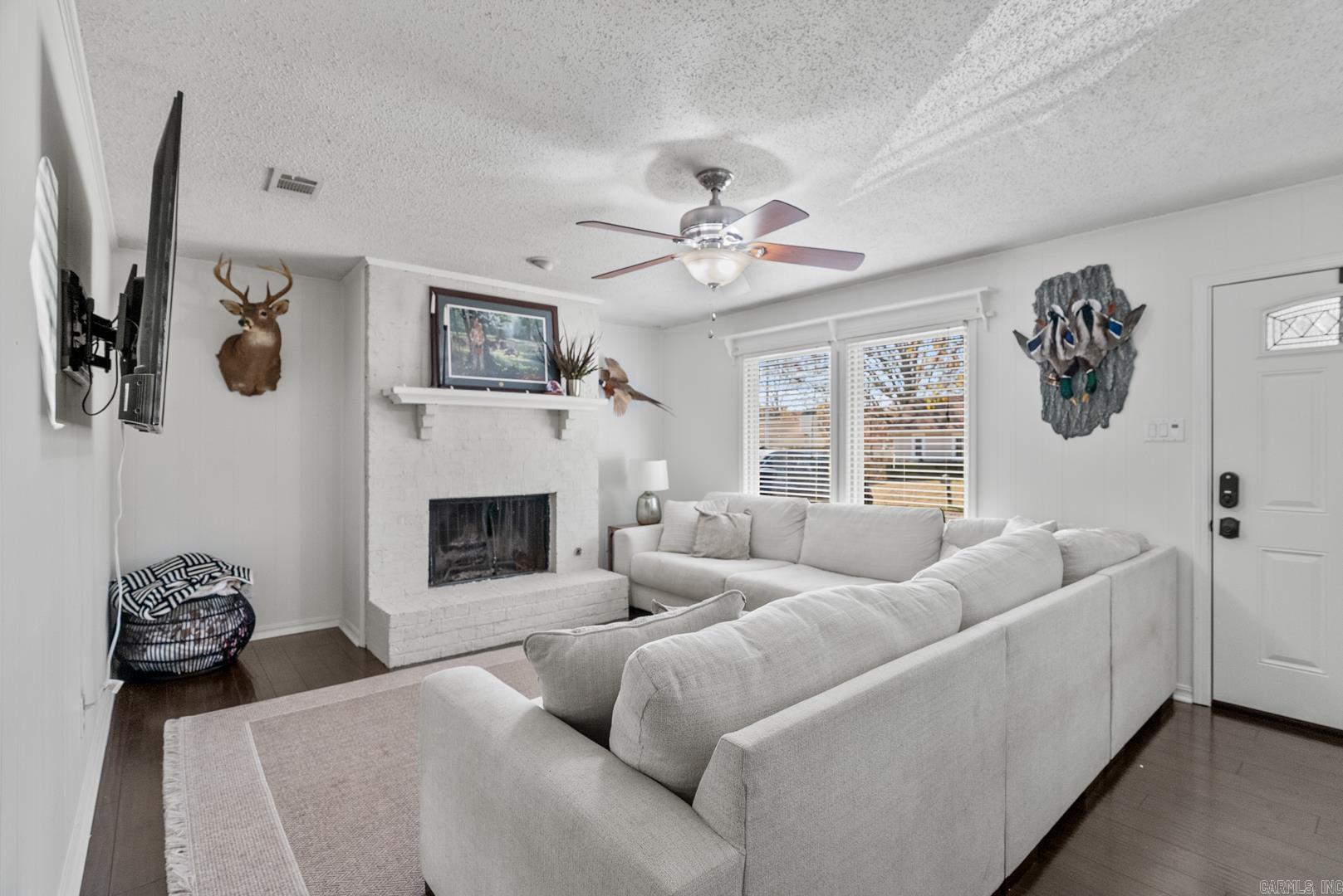 404 Autumnbrook Circle