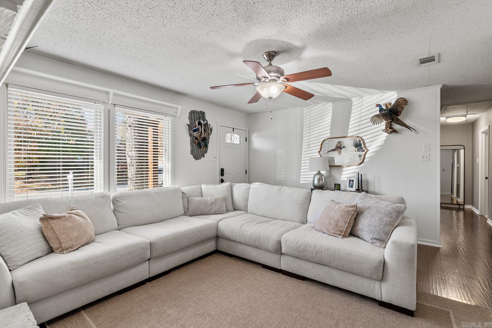404 Autumnbrook Circle