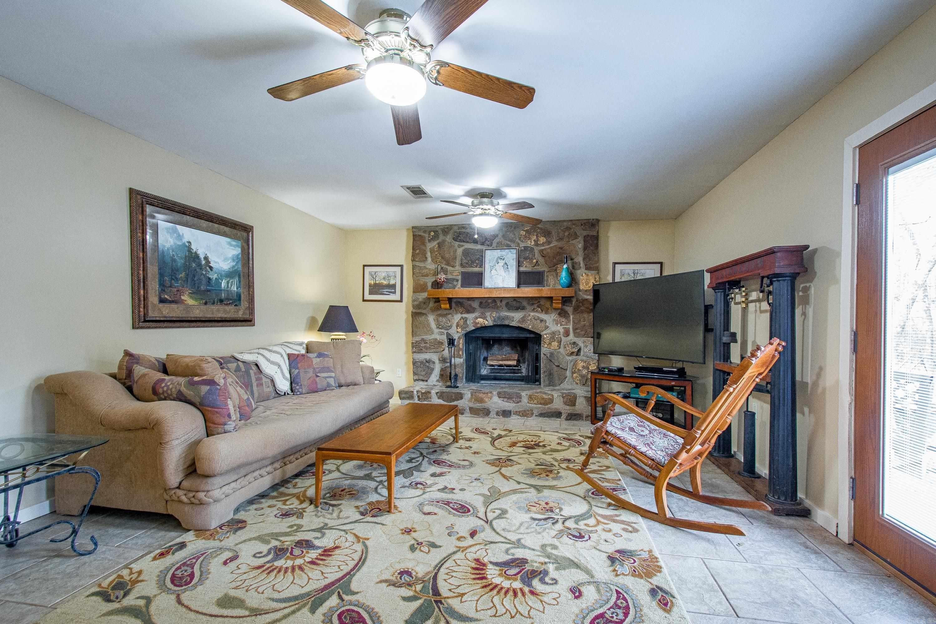 509 Valley Vista Drive