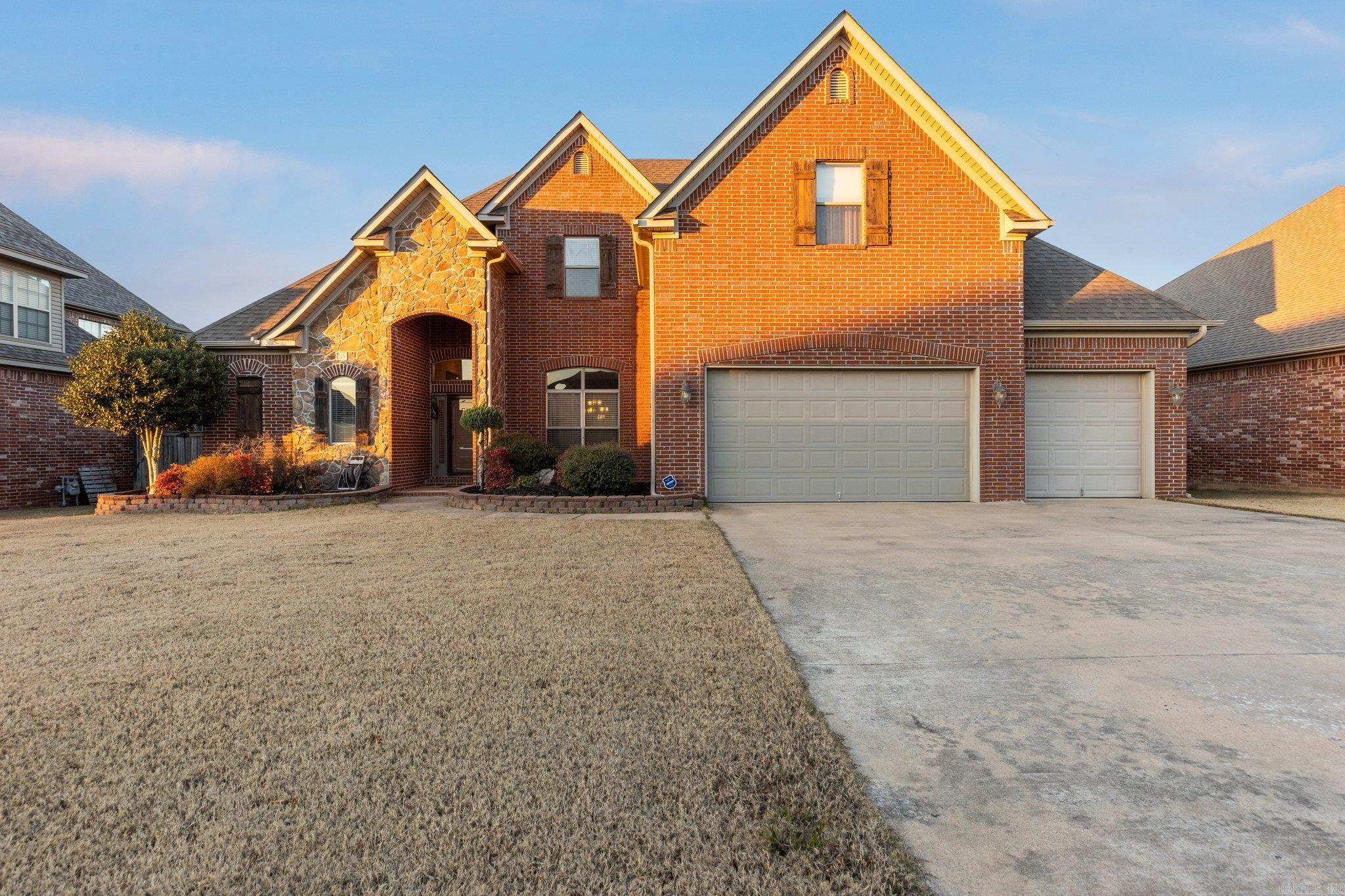 223 Corondelet Lane