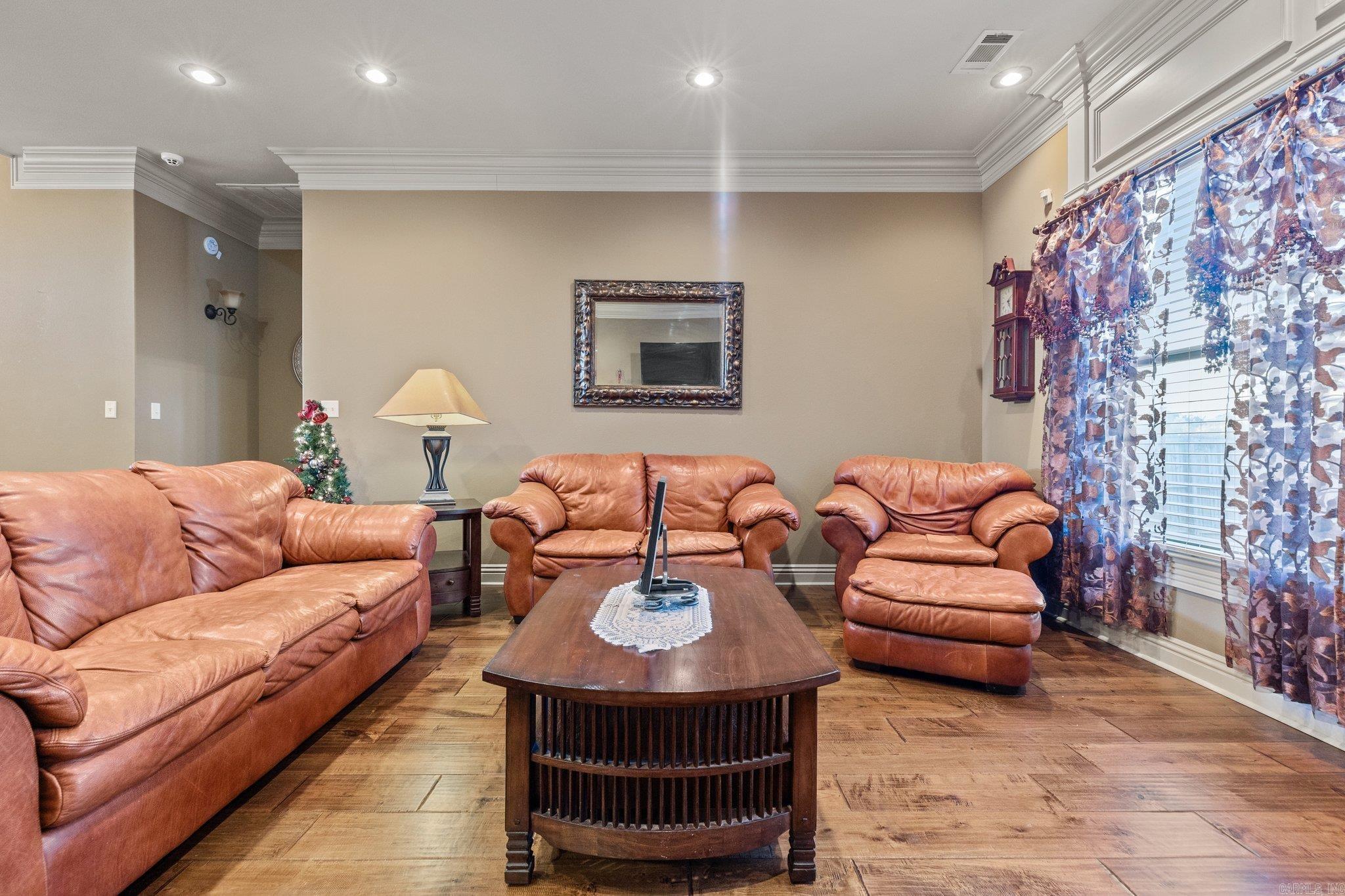 223 Corondelet Lane