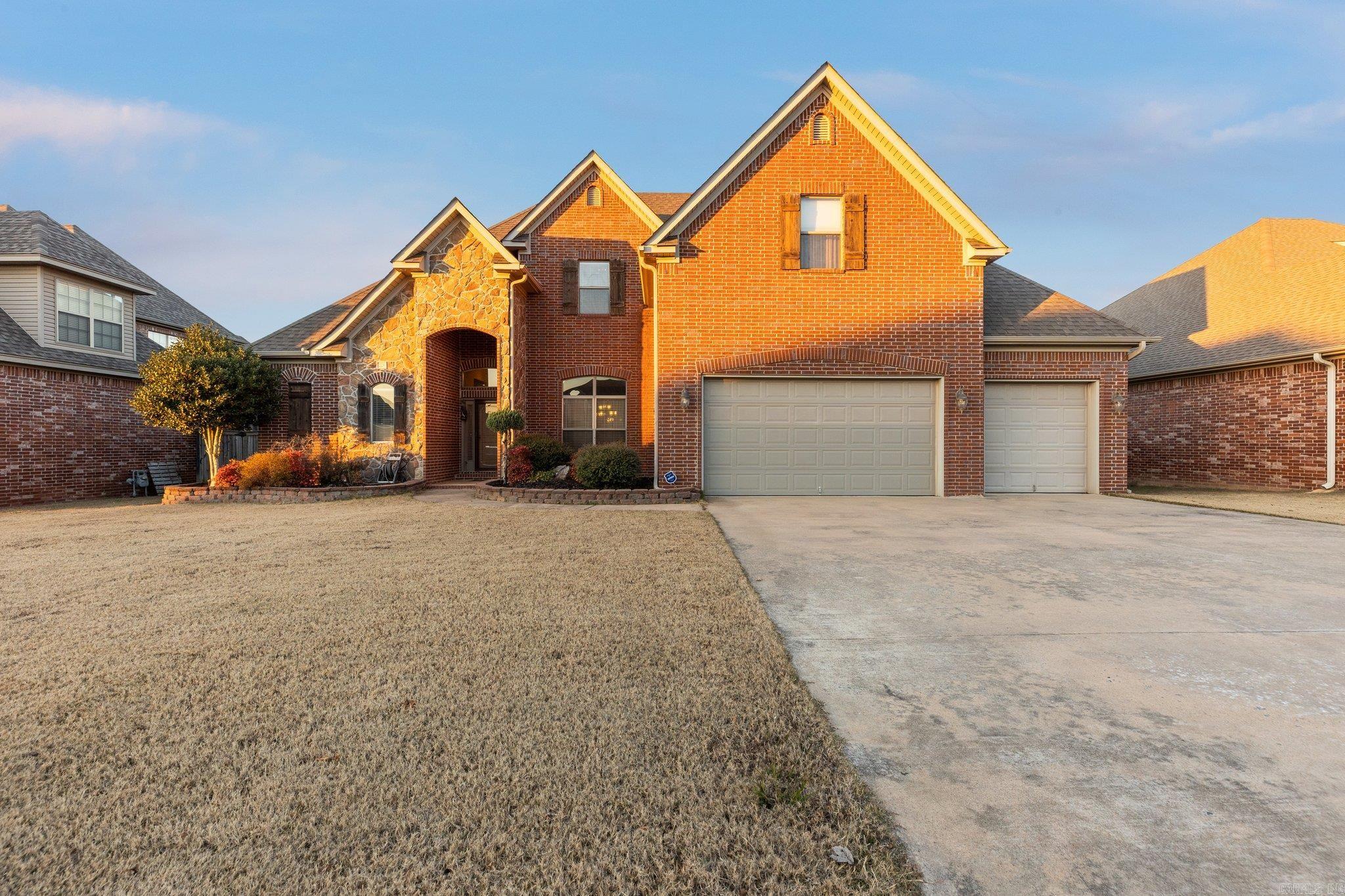 223 Corondelet Lane