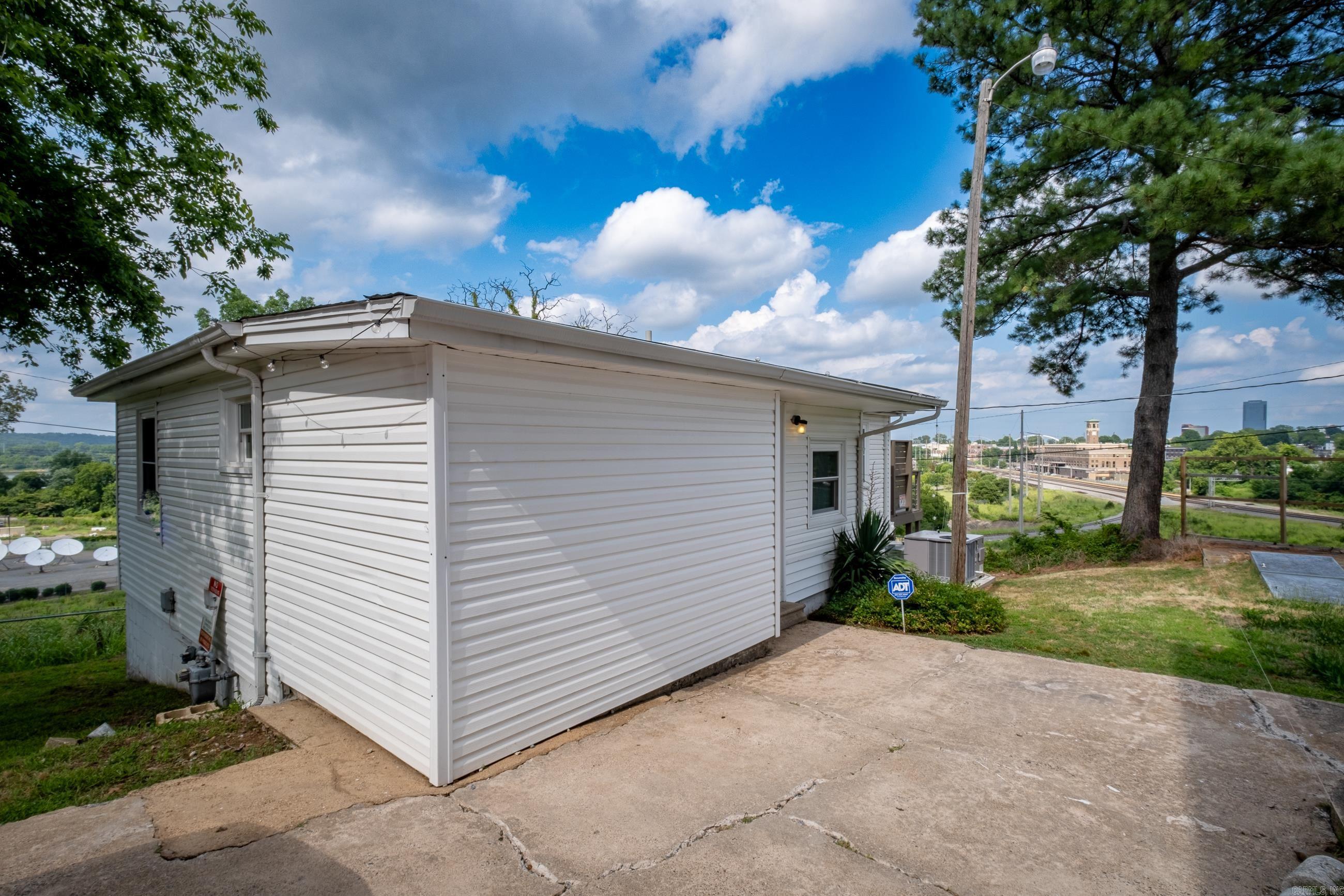 101 S Battery Street