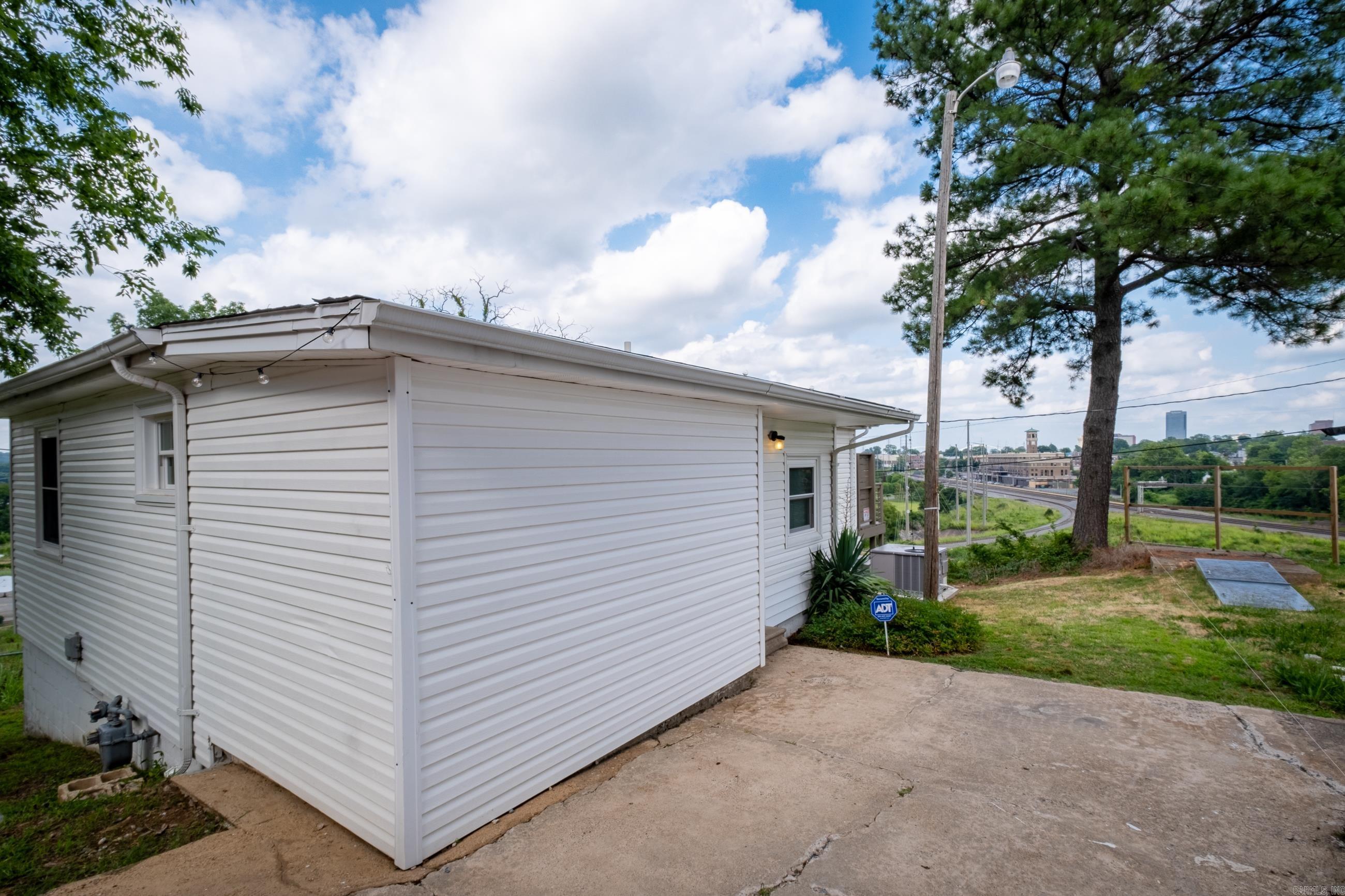 101 S Battery Street