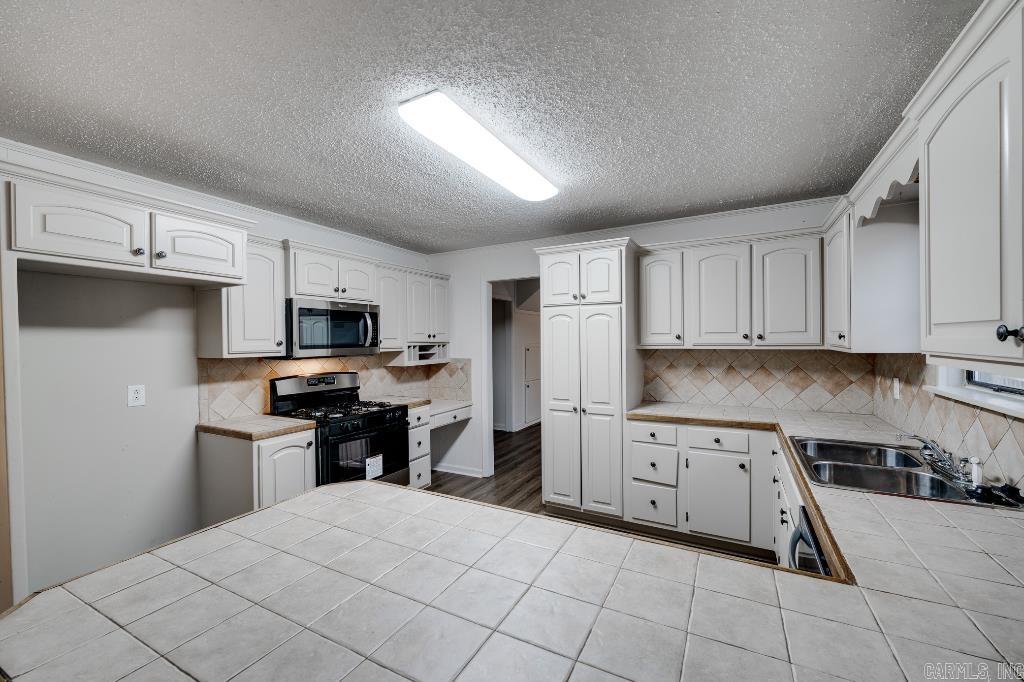 51 Falcon Drive