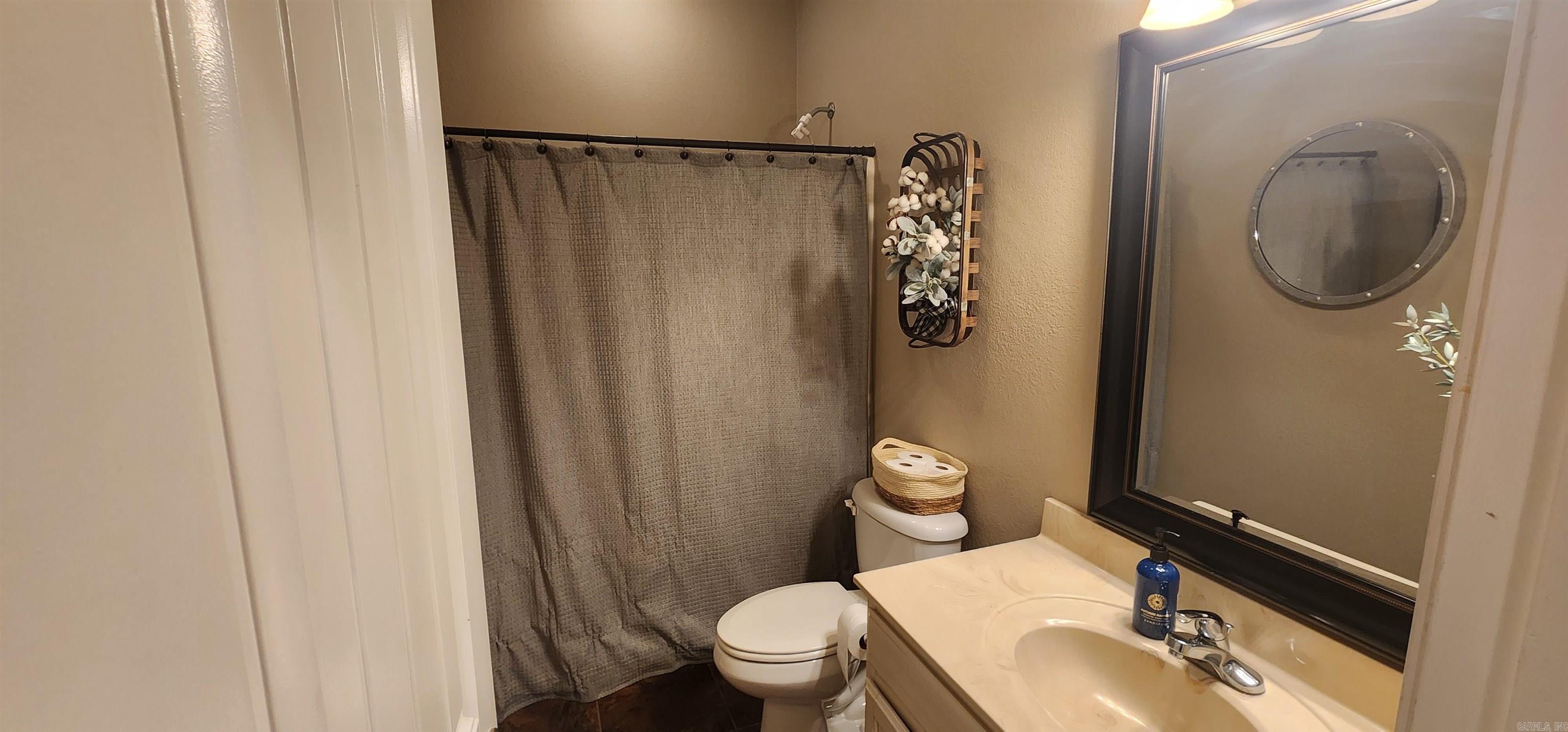 2574 Highway 284 Highway