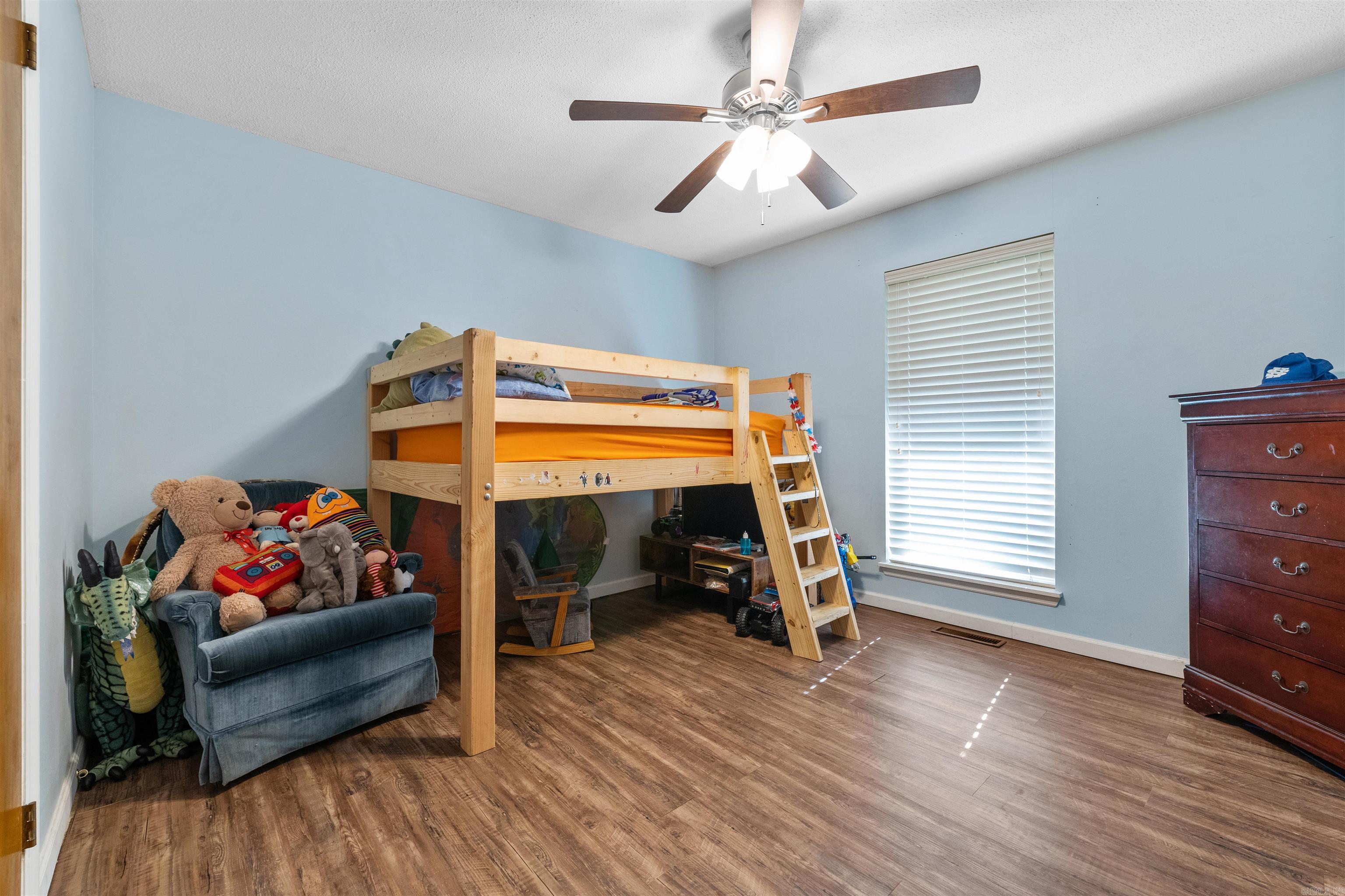 42 Single Oaks Drive