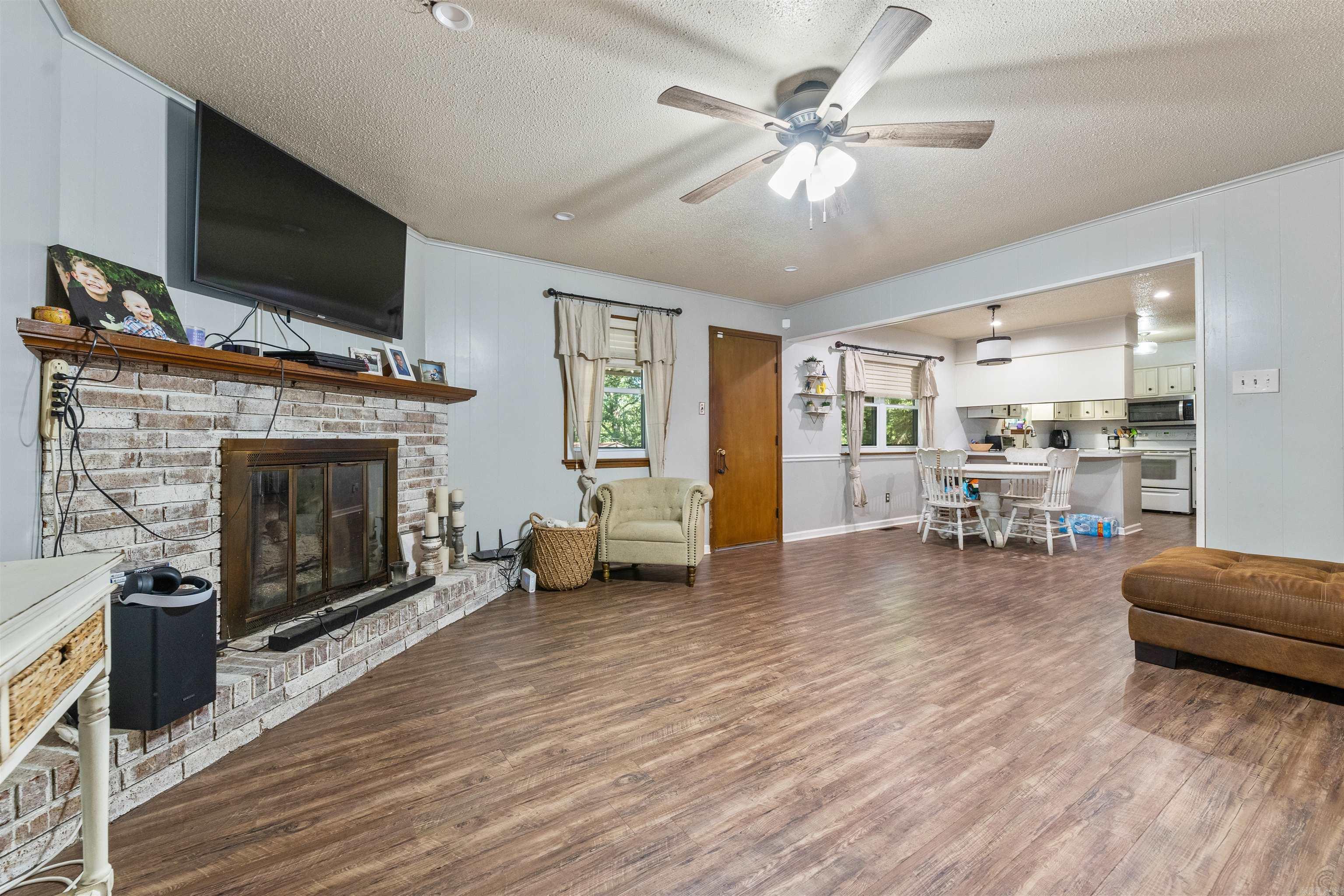 42 Single Oaks Drive