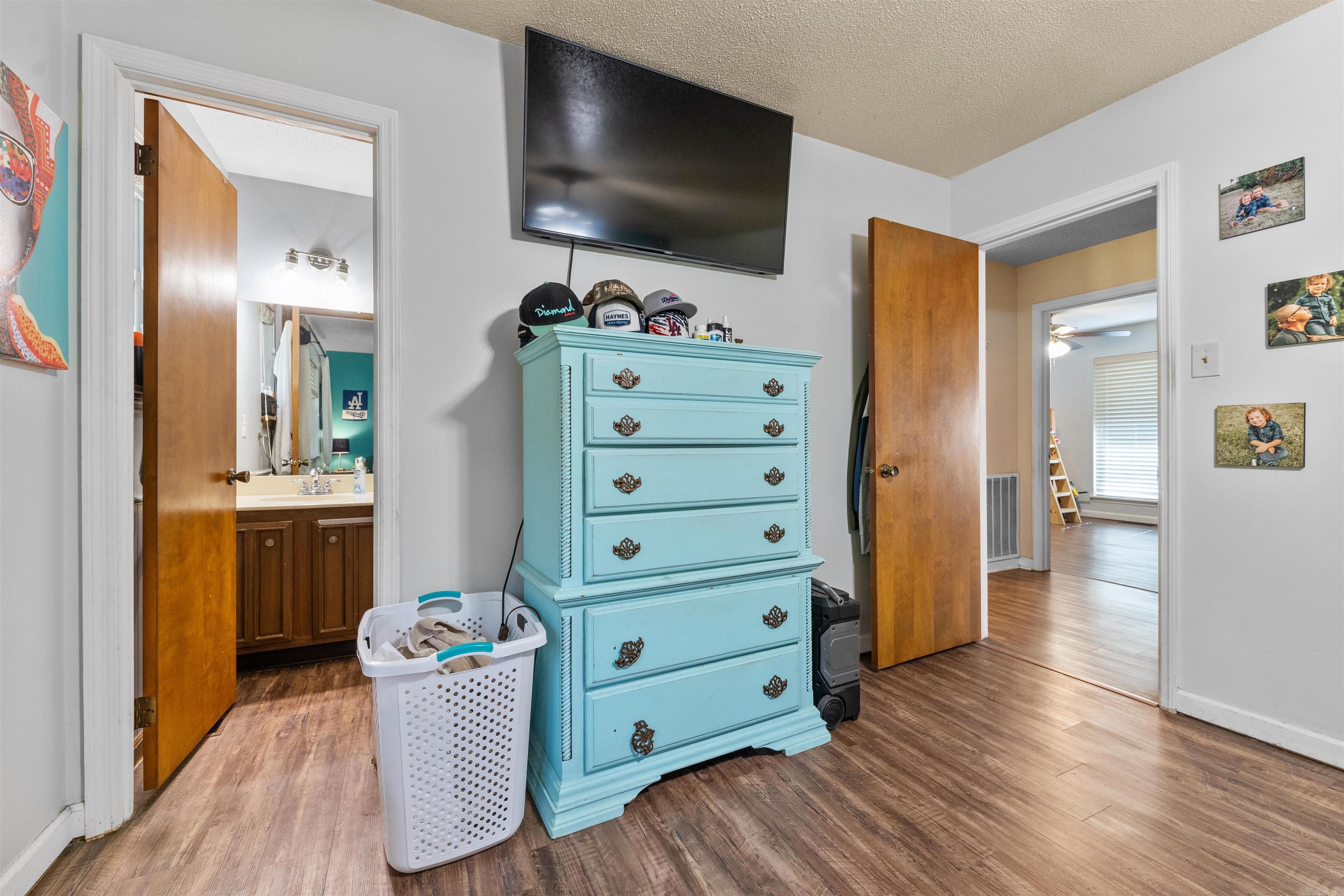 42 Single Oaks Drive