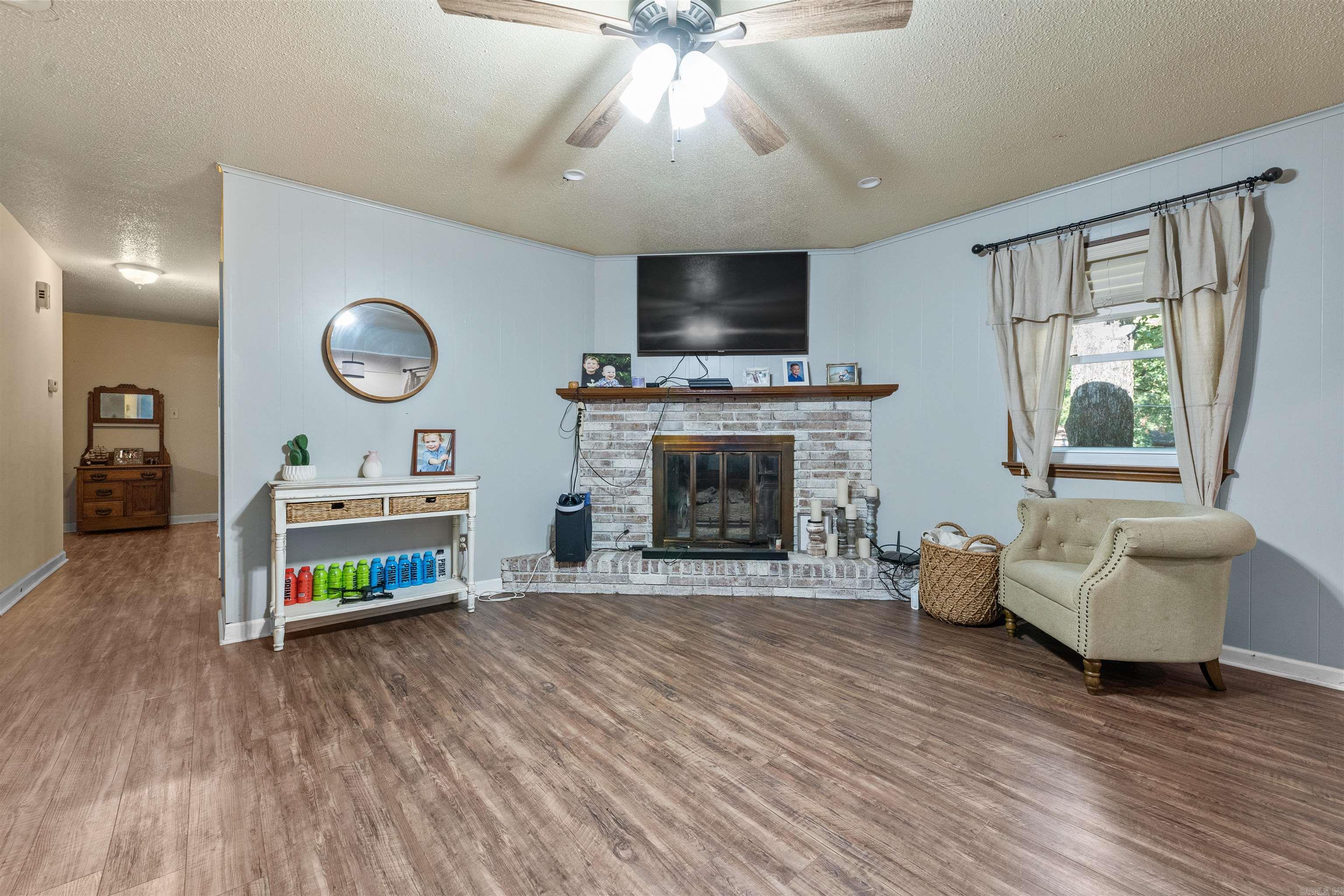 42 Single Oaks Drive