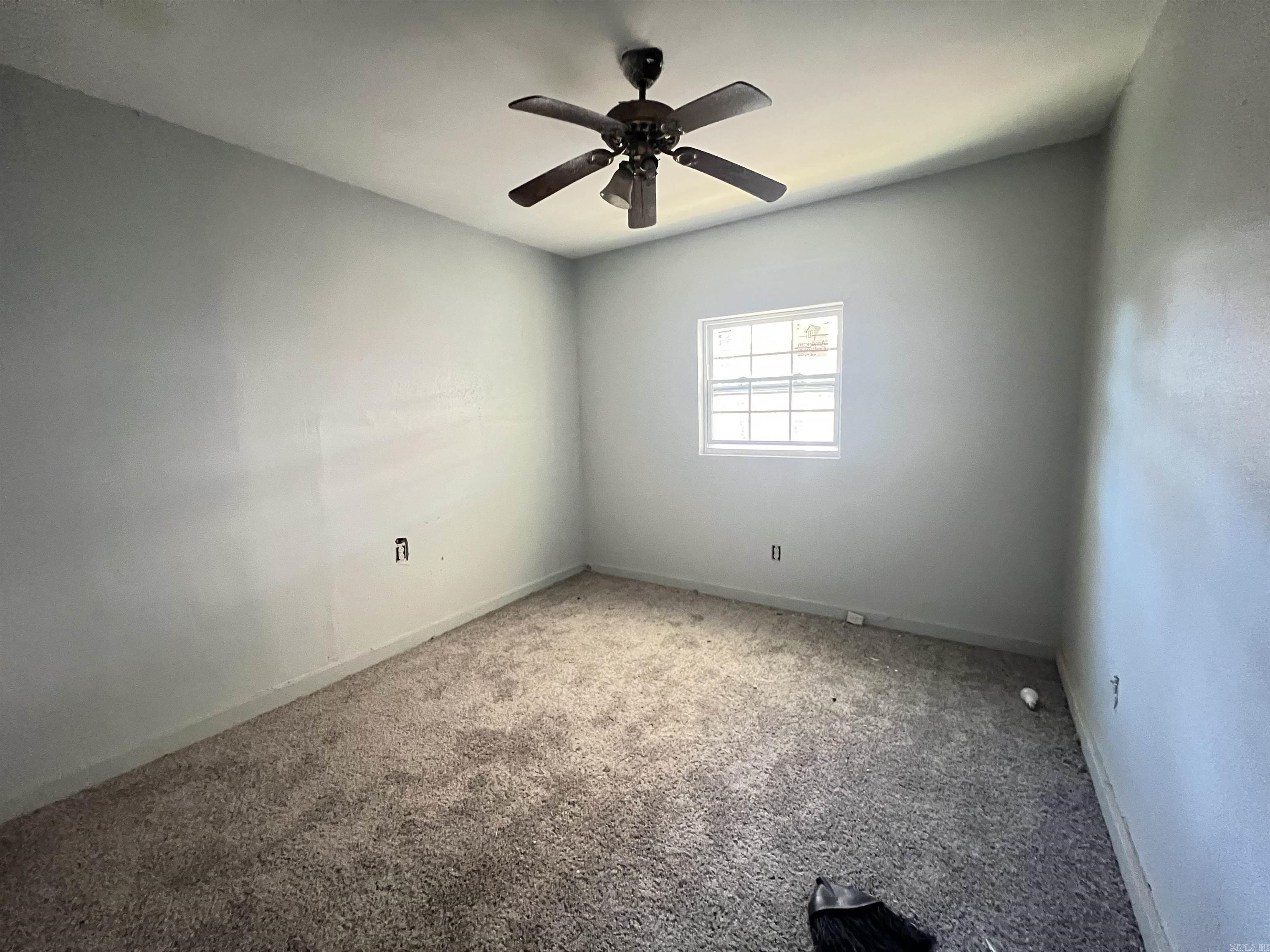 3217 S summit Street