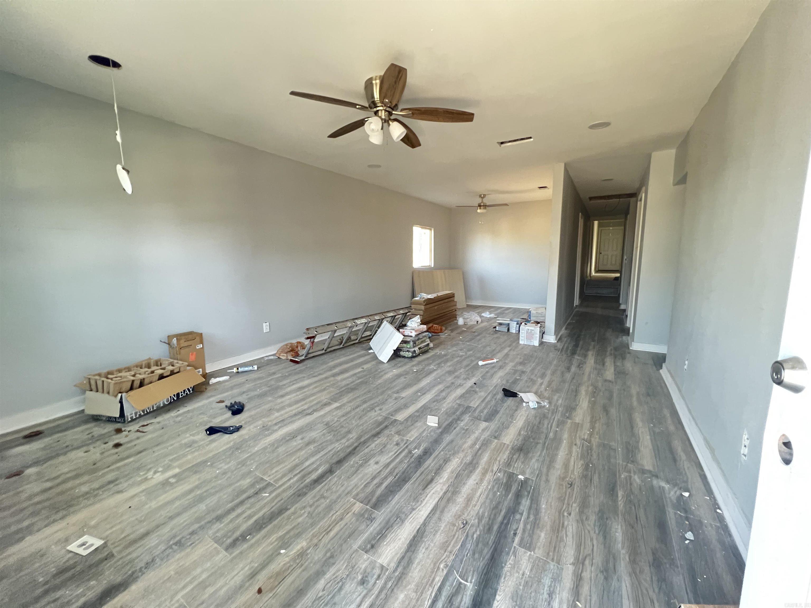 3217 S summit Street