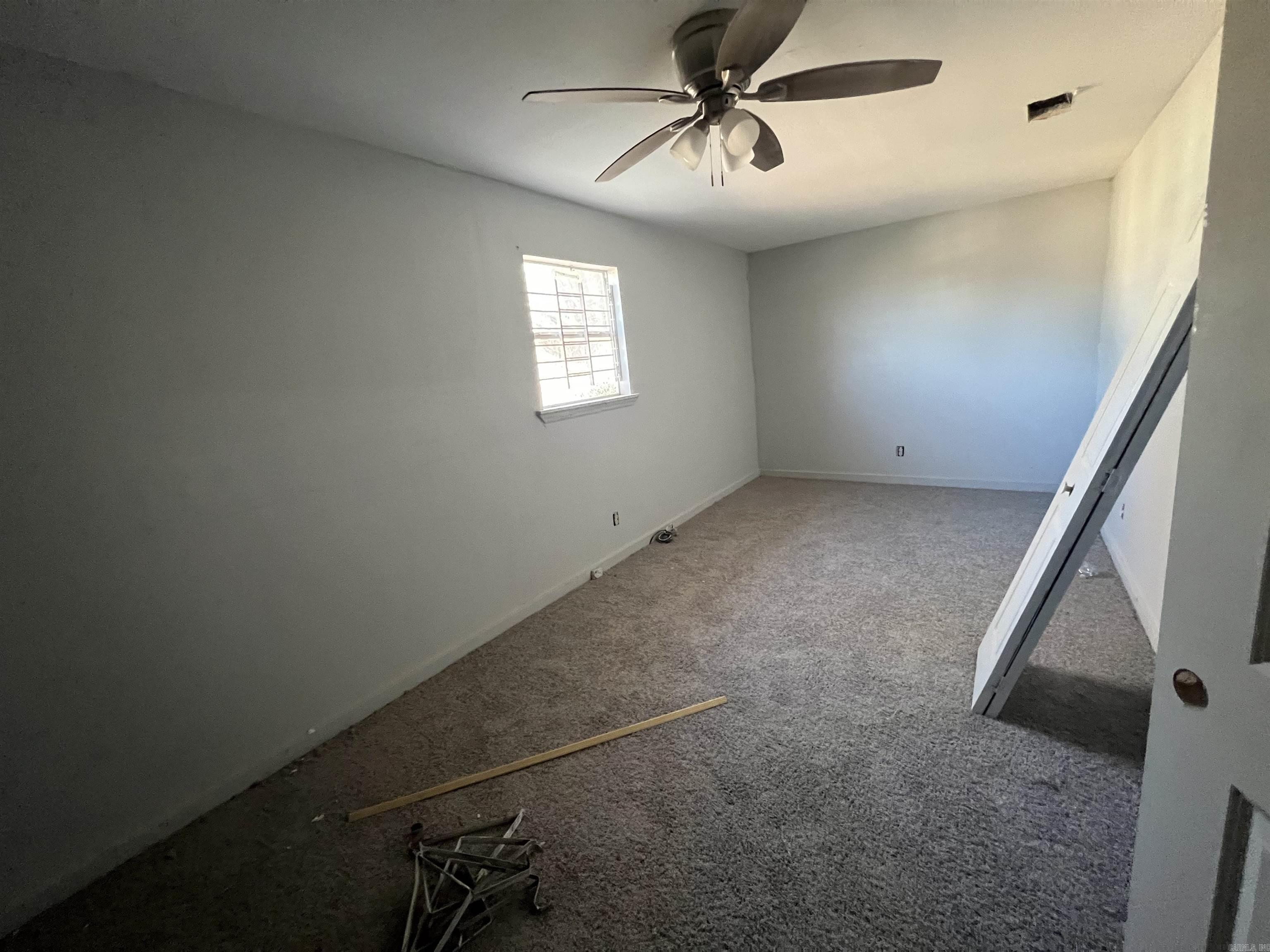 3217 S summit Street