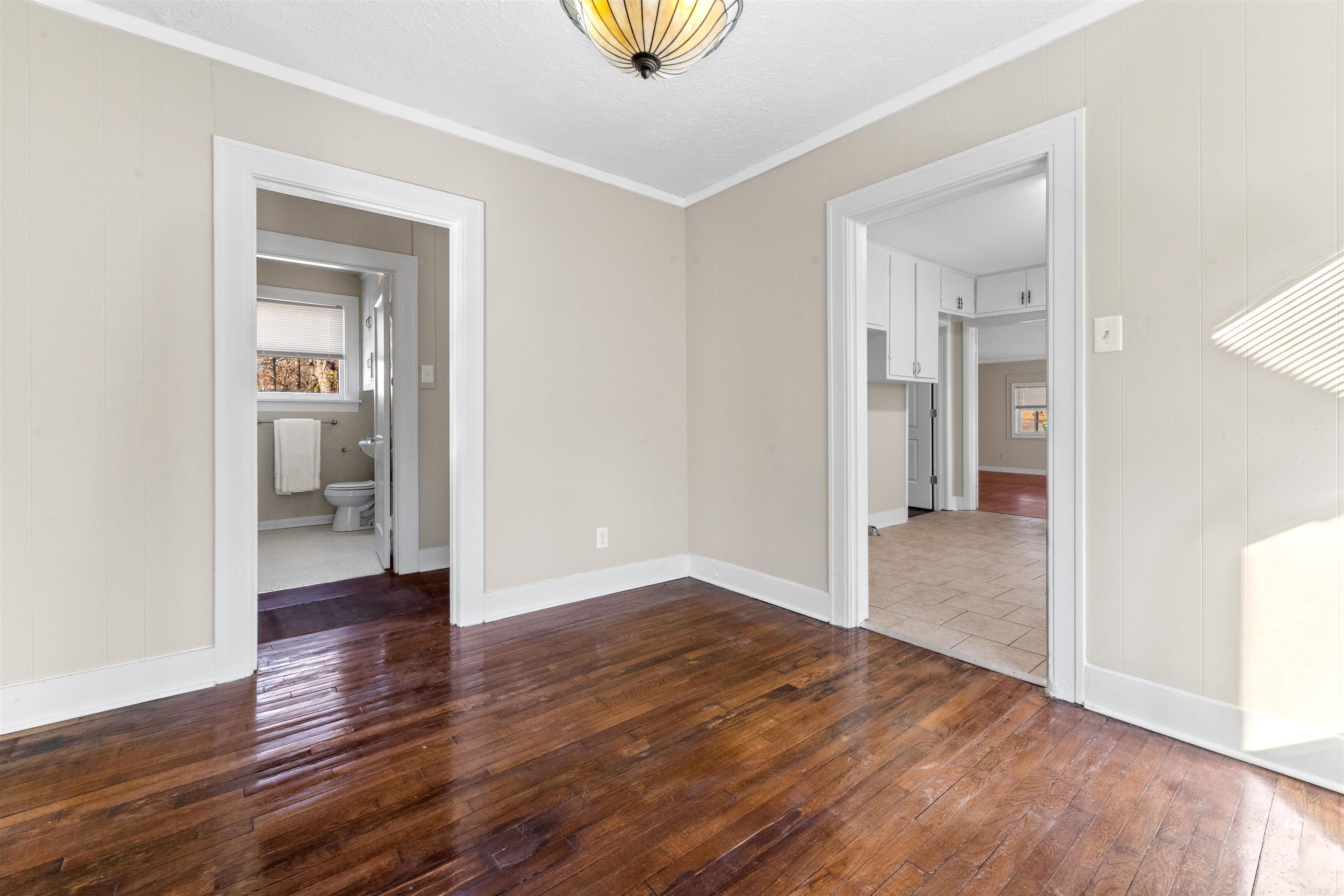 1423 W Short 17th