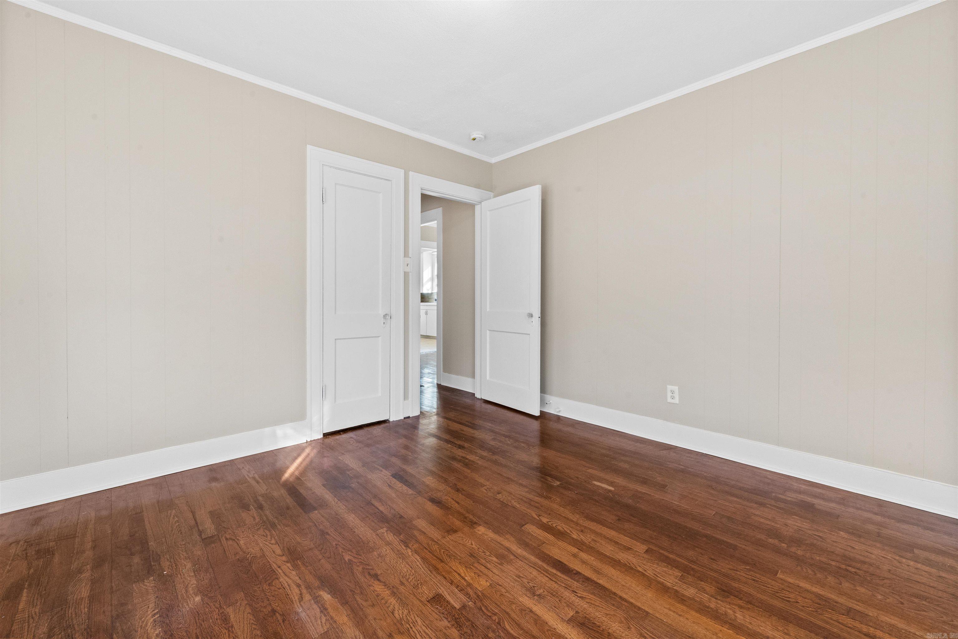 1423 W Short 17th
