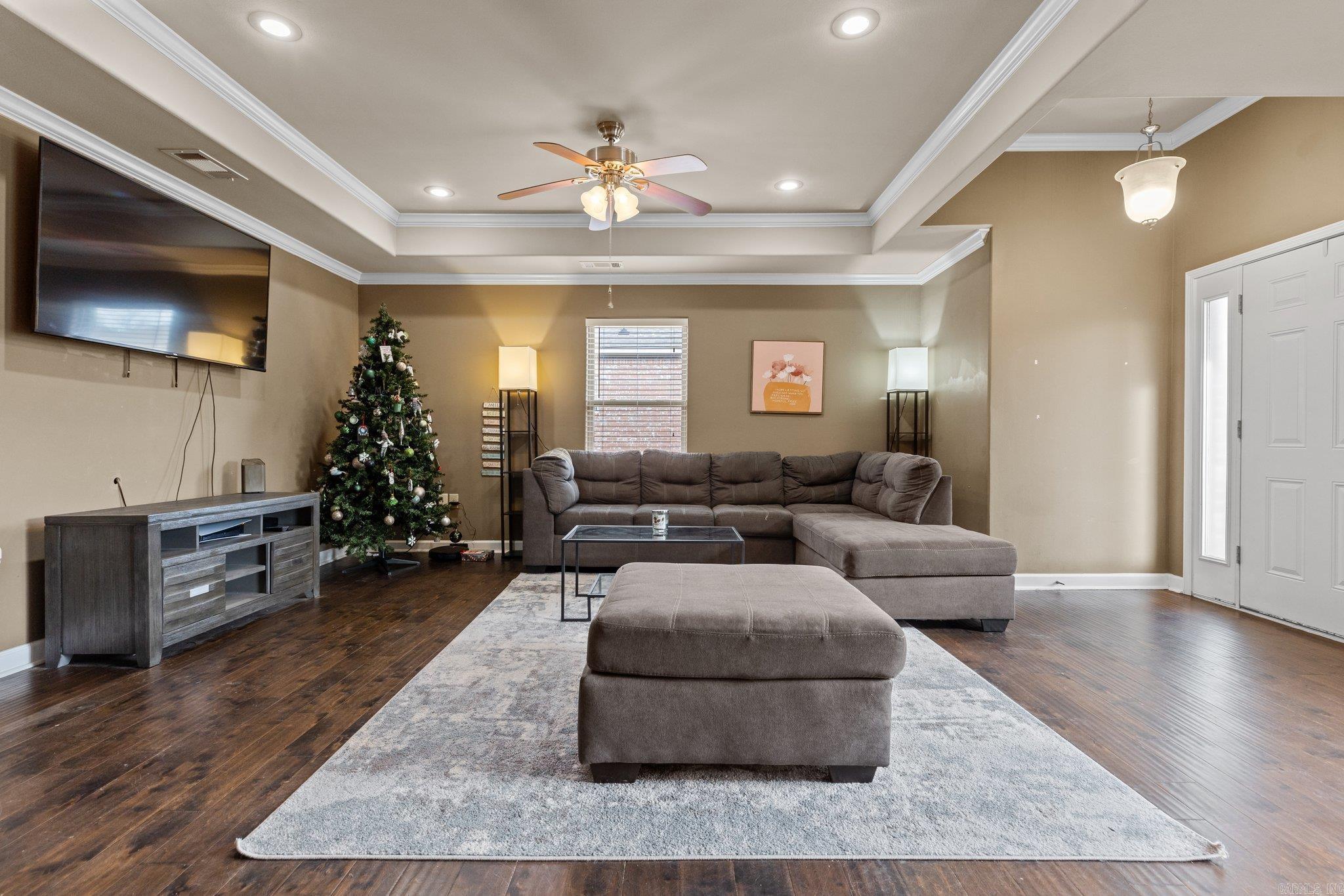 8230 Nora Lane