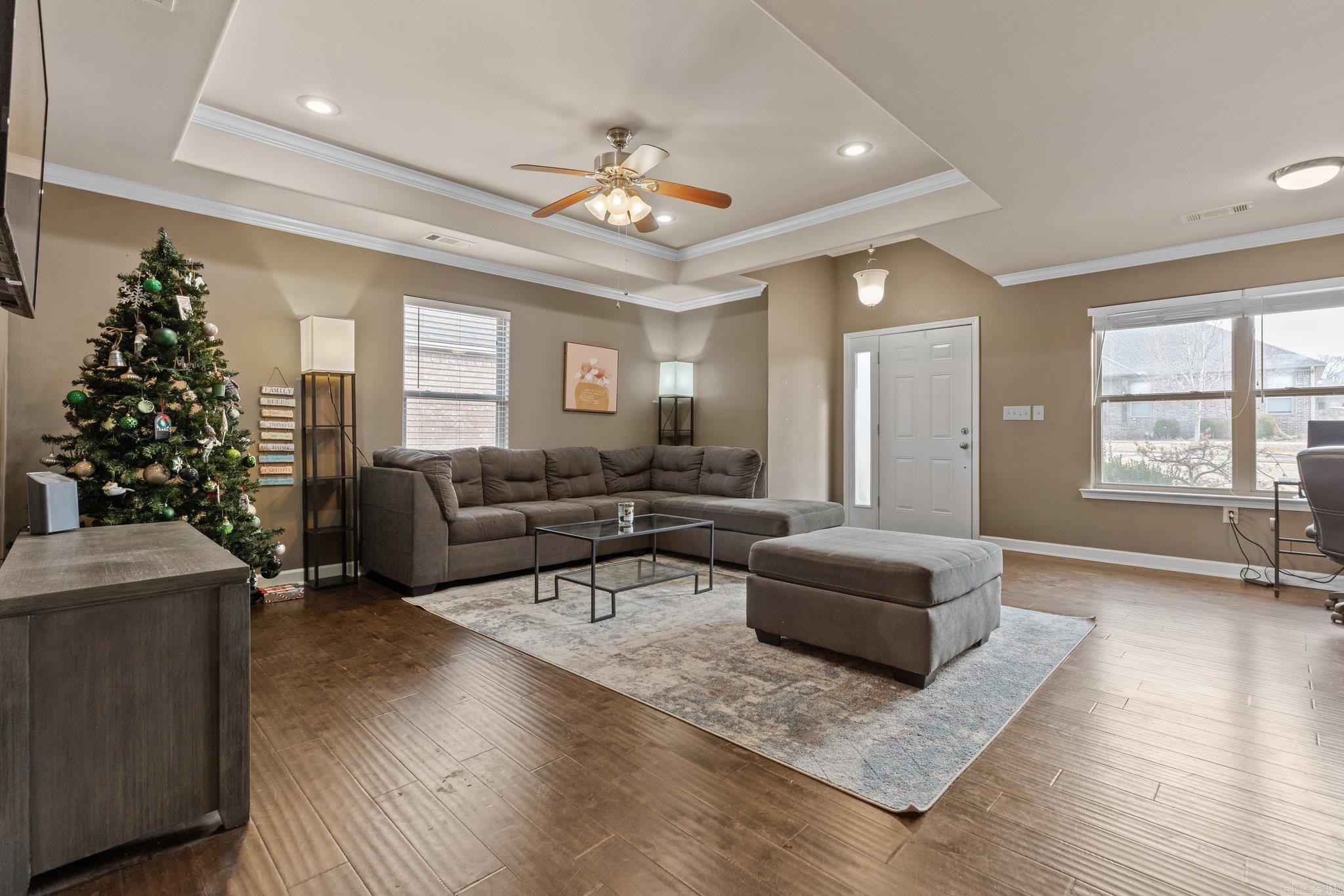 8230 Nora Lane