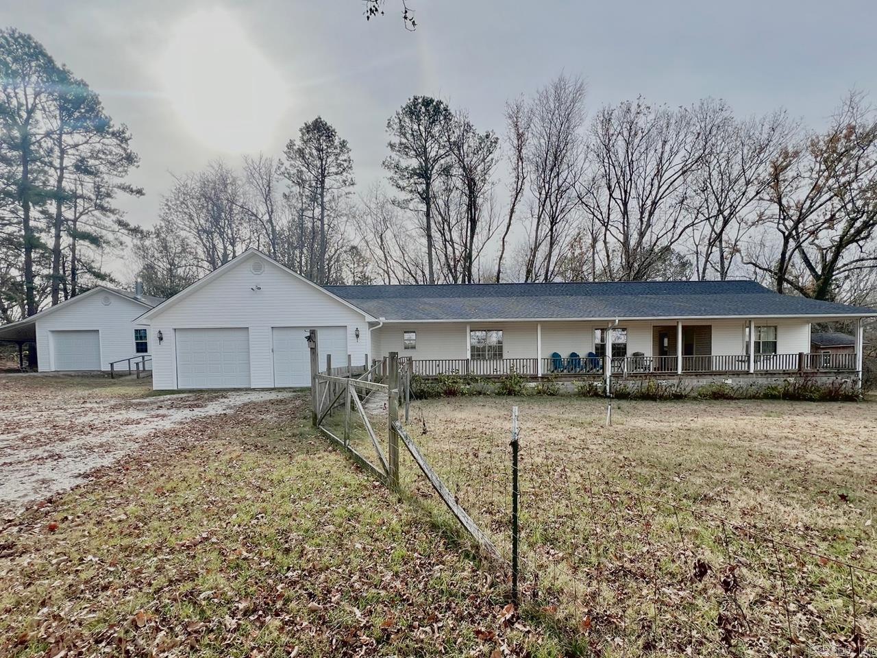 1978 S Vineyard Hill Road