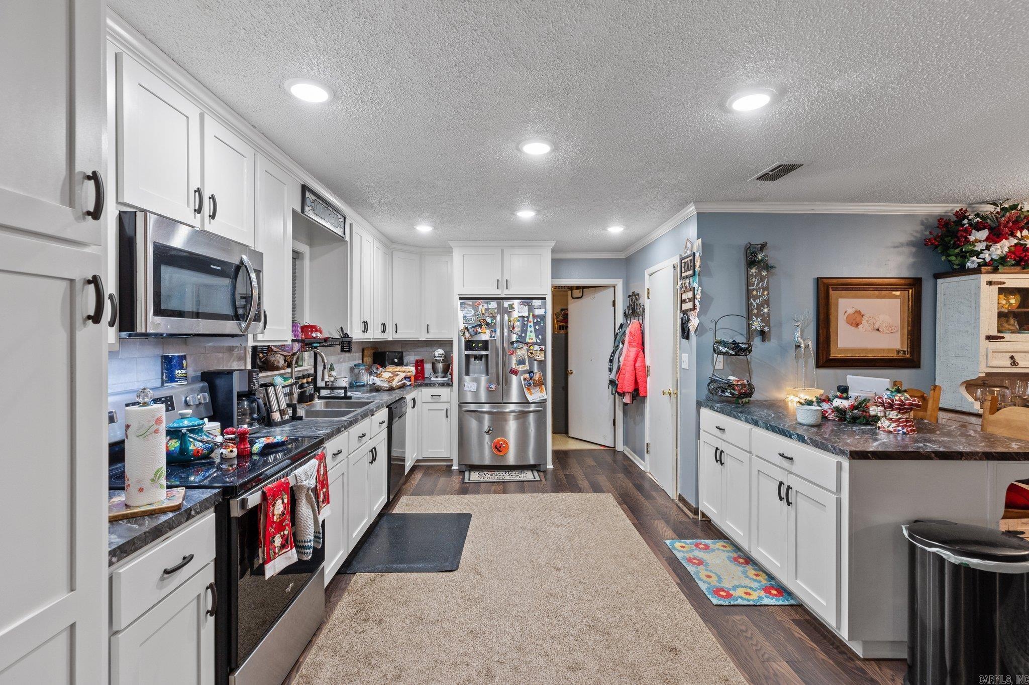 10628 Highway 270