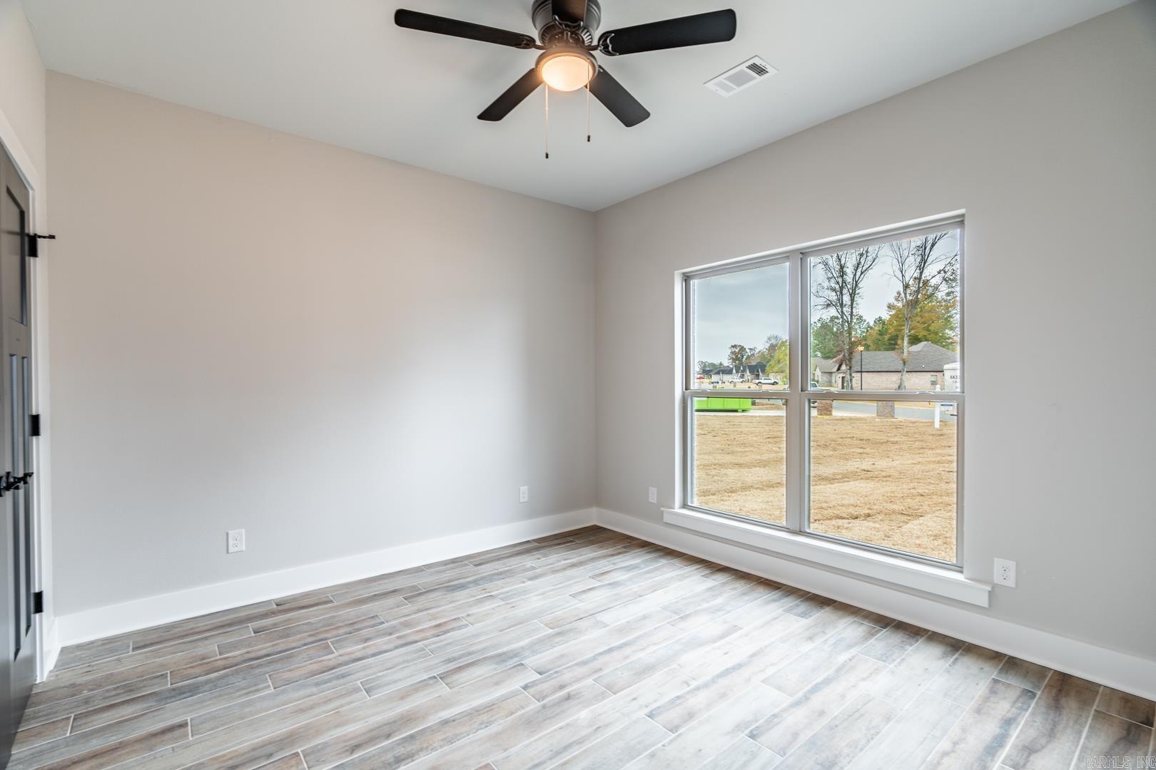 207 Heather Loop