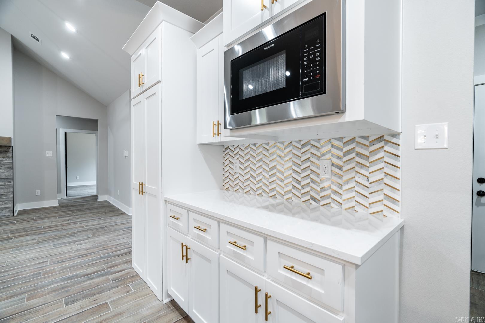 207 Heather Loop