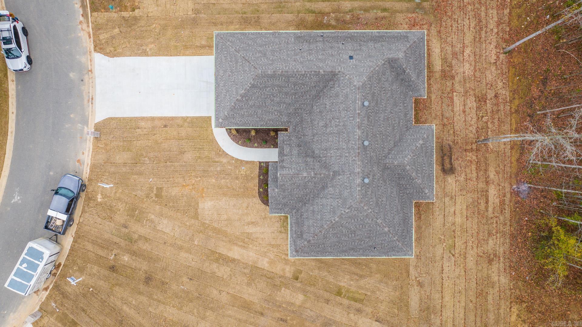 207 Heather Loop