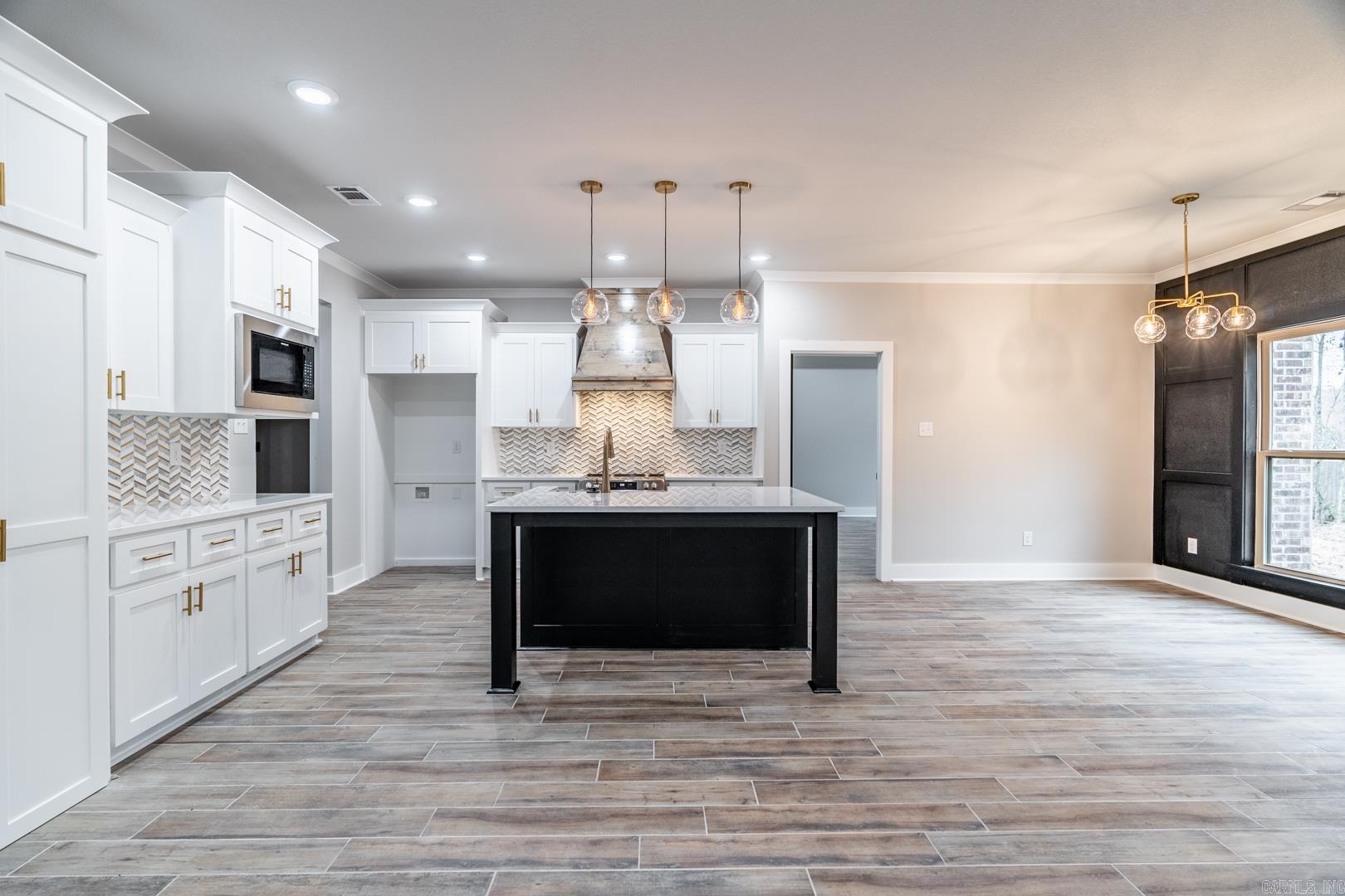 207 Heather Loop