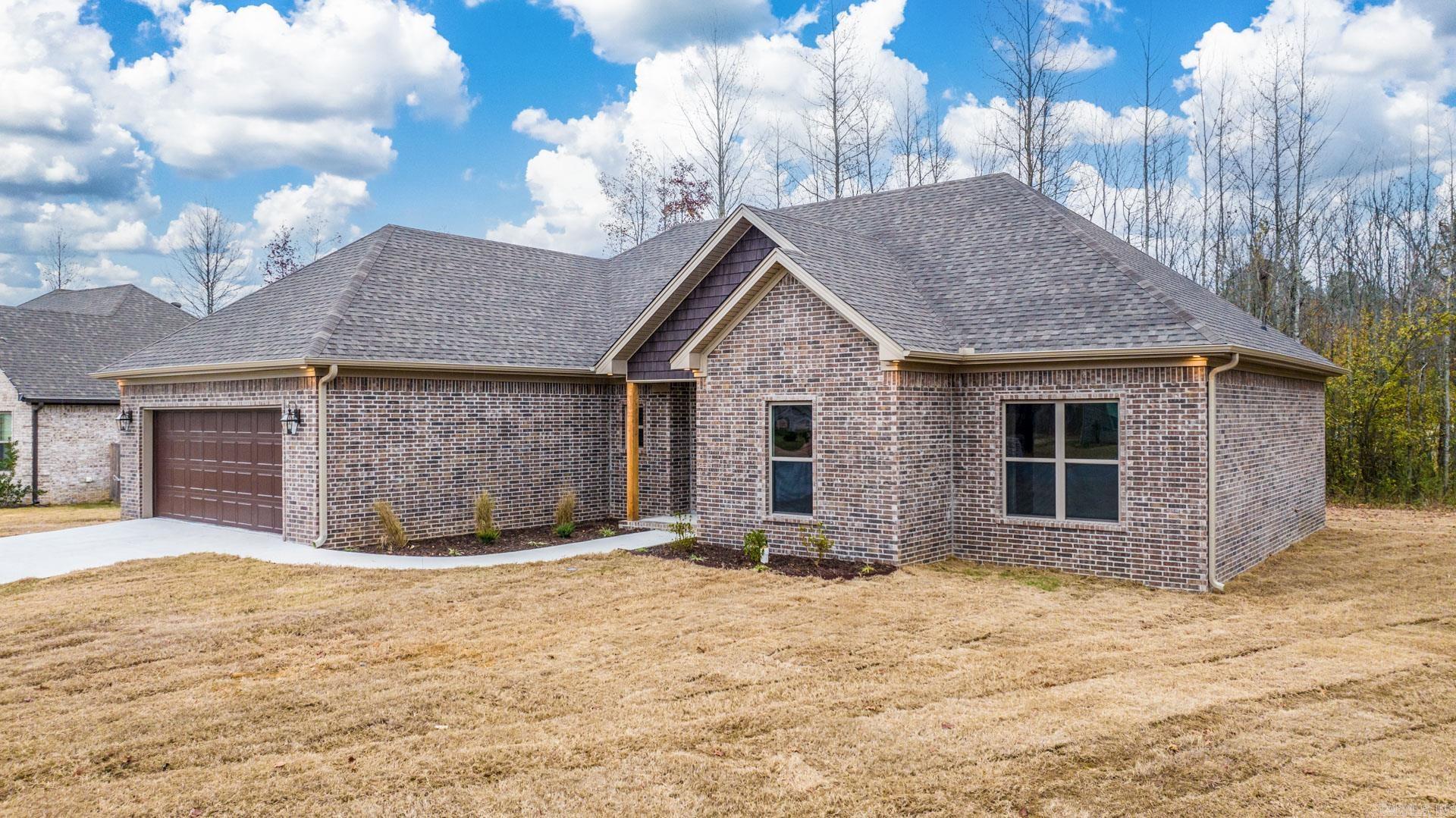 207 Heather Loop