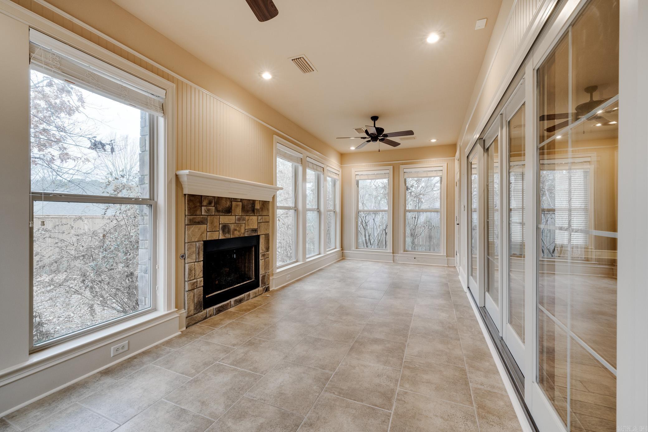 945 Chapel Hill Drive