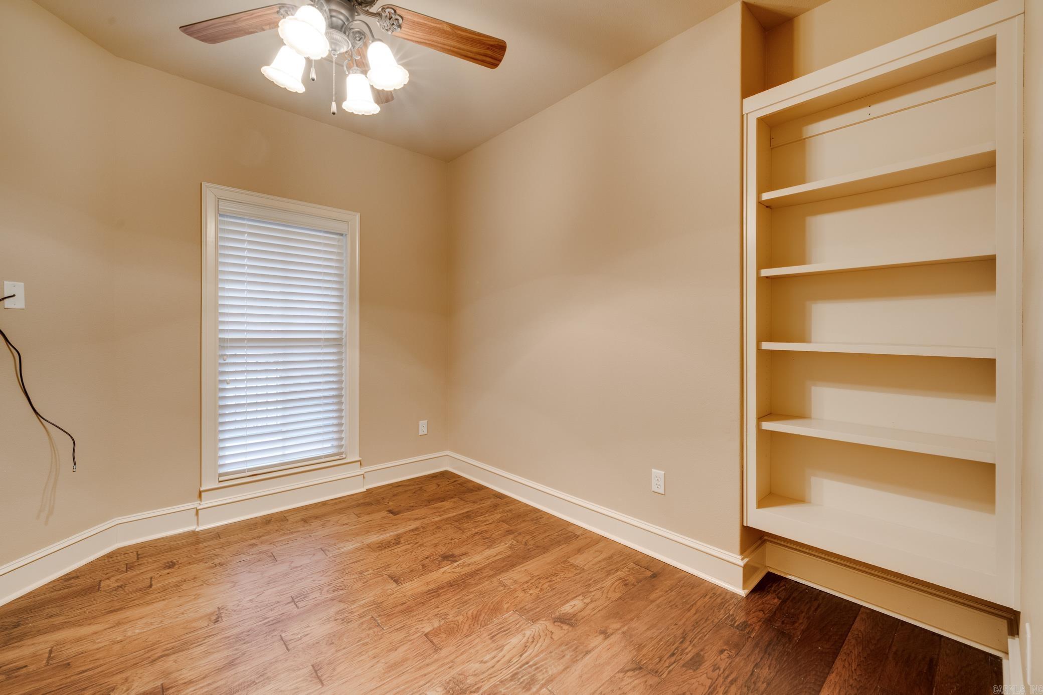 945 Chapel Hill Drive