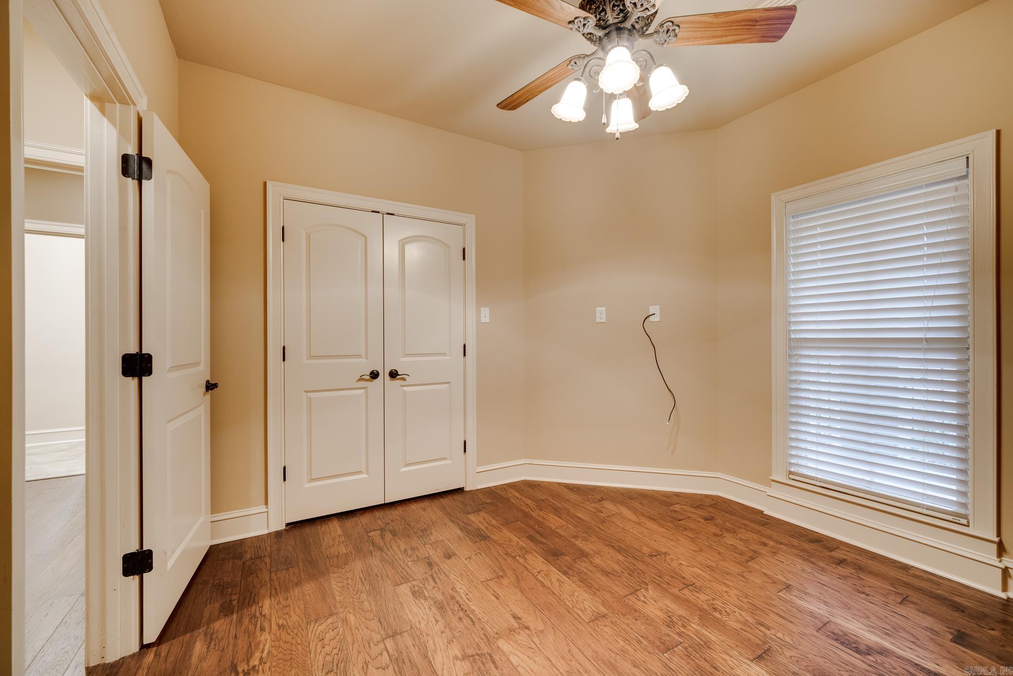 945 Chapel Hill Drive