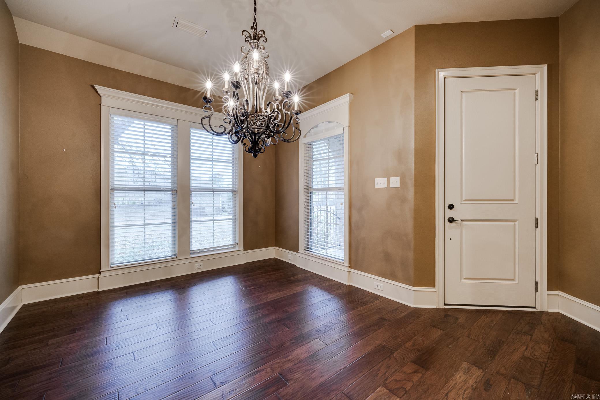 945 Chapel Hill Drive