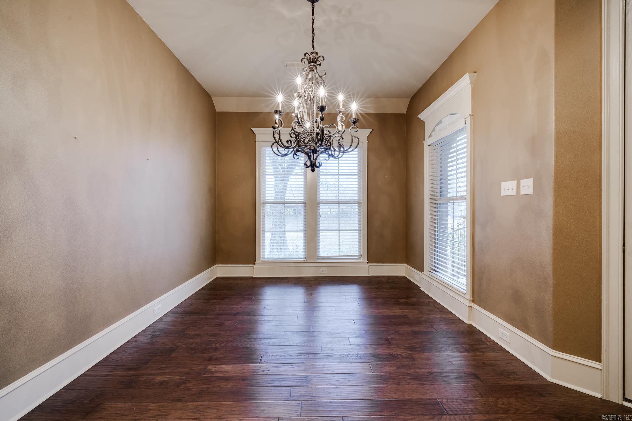 945 Chapel Hill Drive