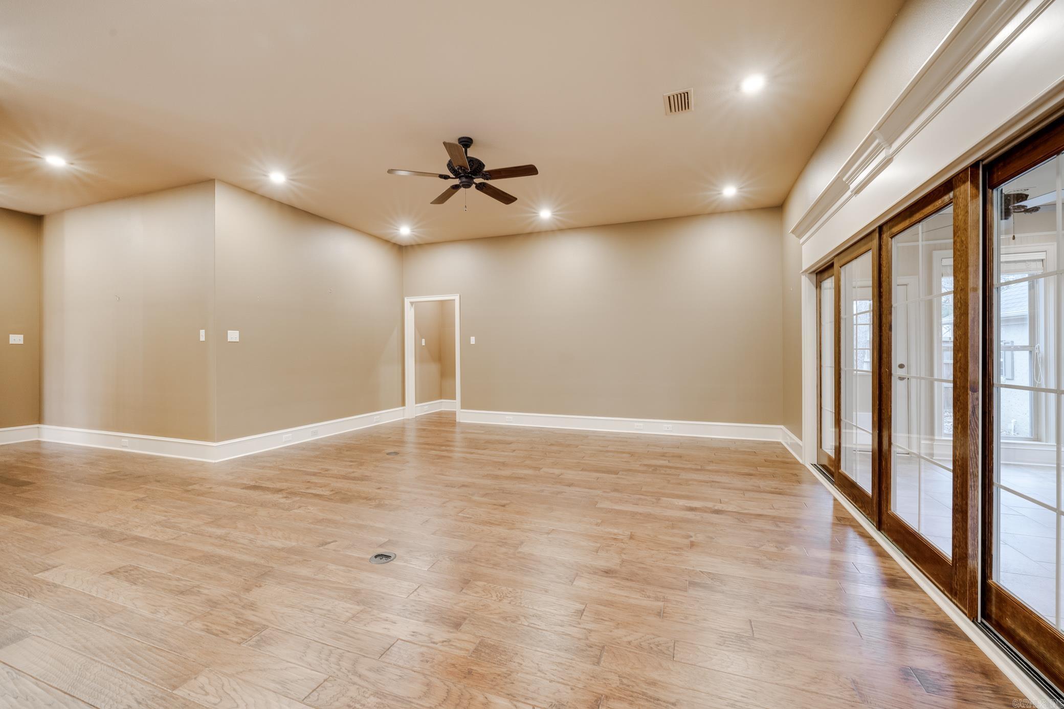 945 Chapel Hill Drive