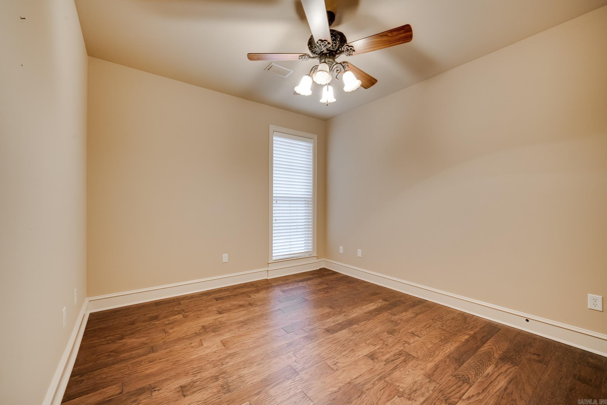 945 Chapel Hill Drive