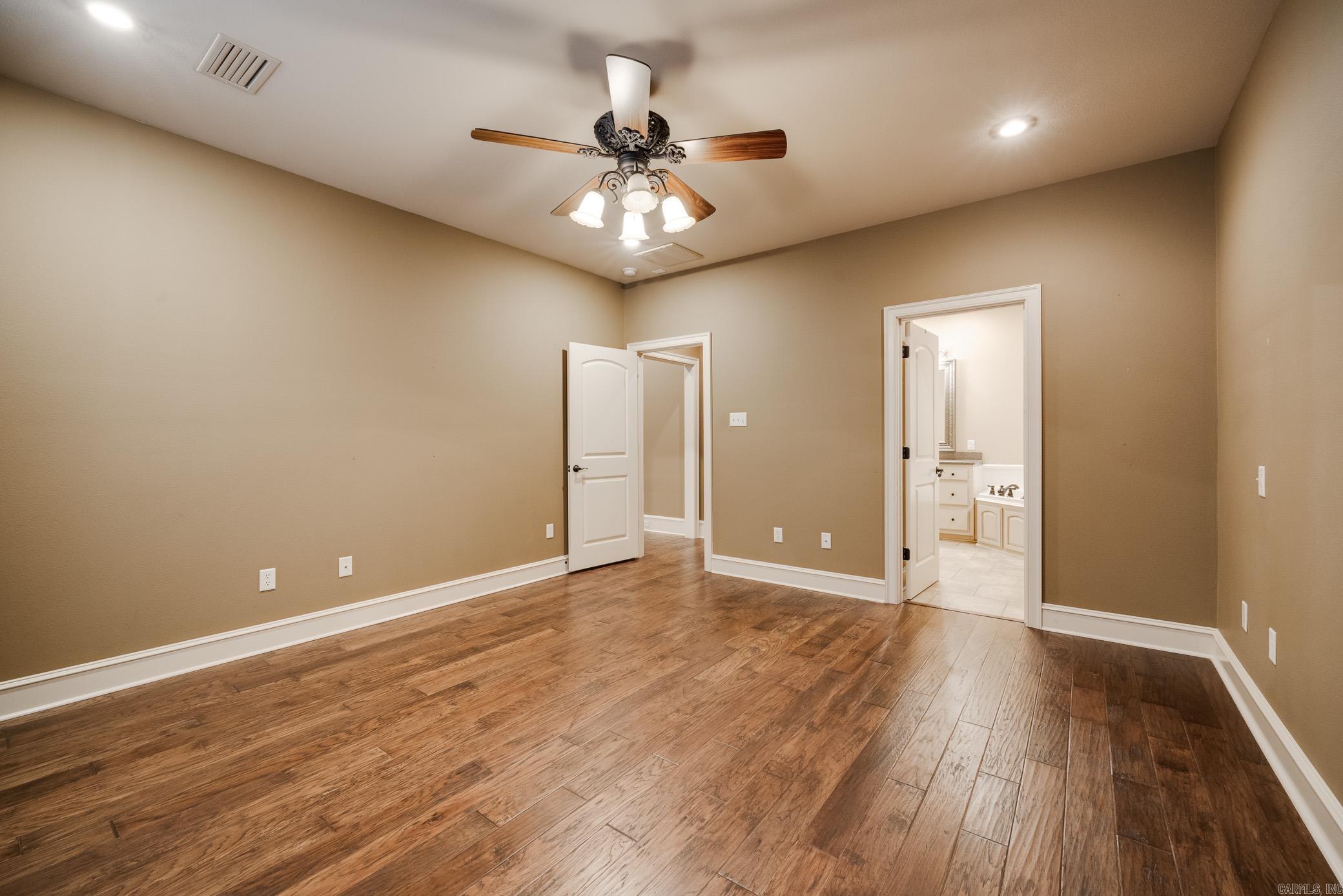 945 Chapel Hill Drive