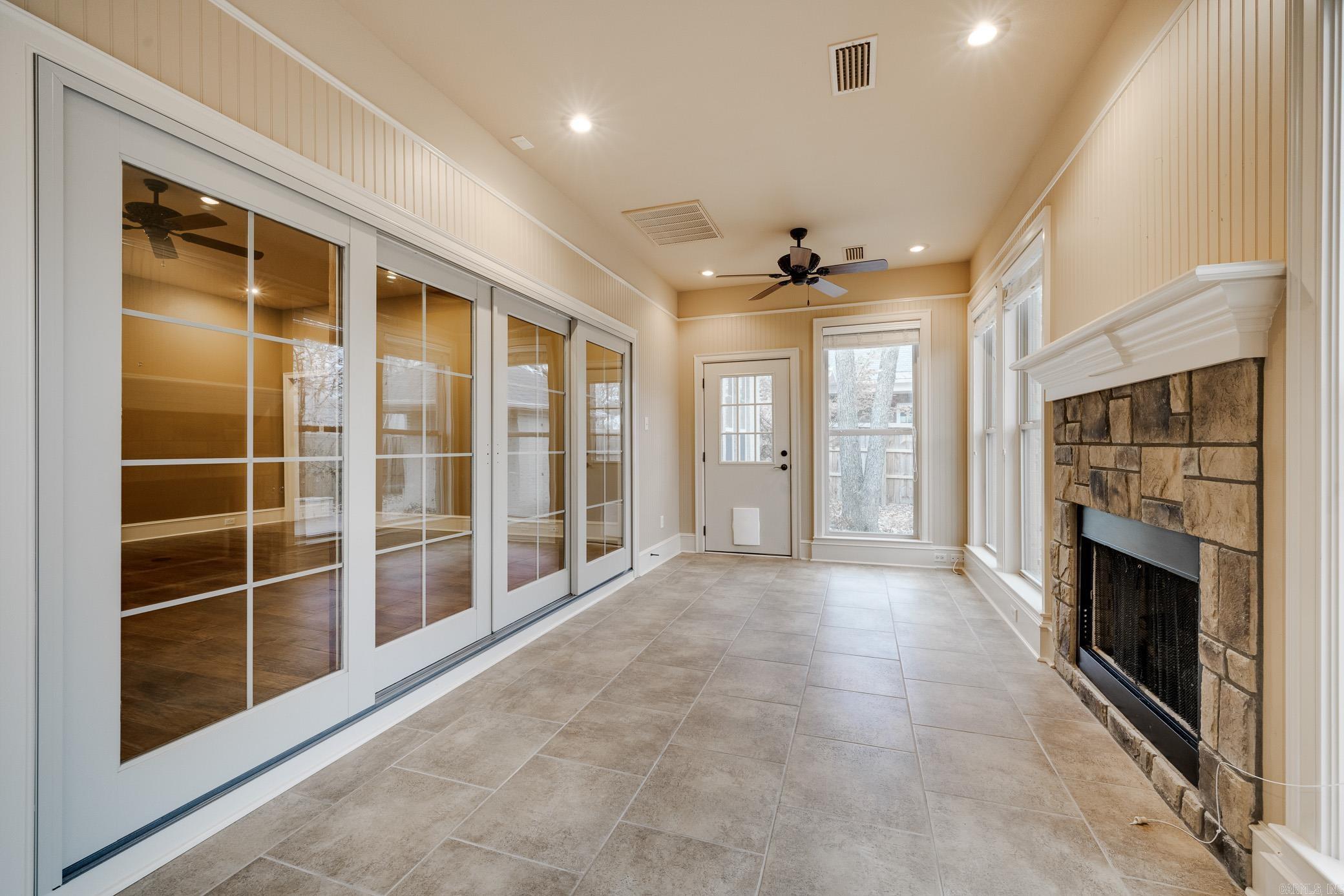 945 Chapel Hill Drive