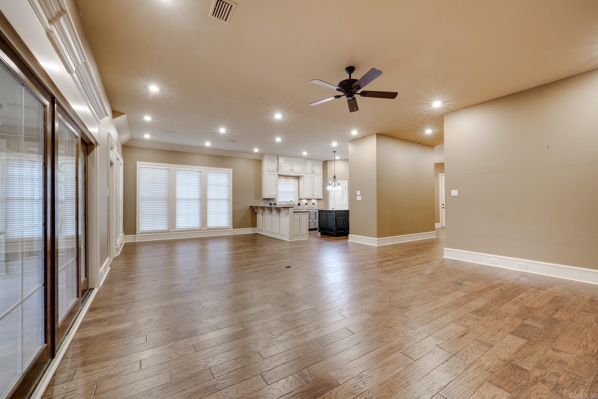 945 Chapel Hill Drive