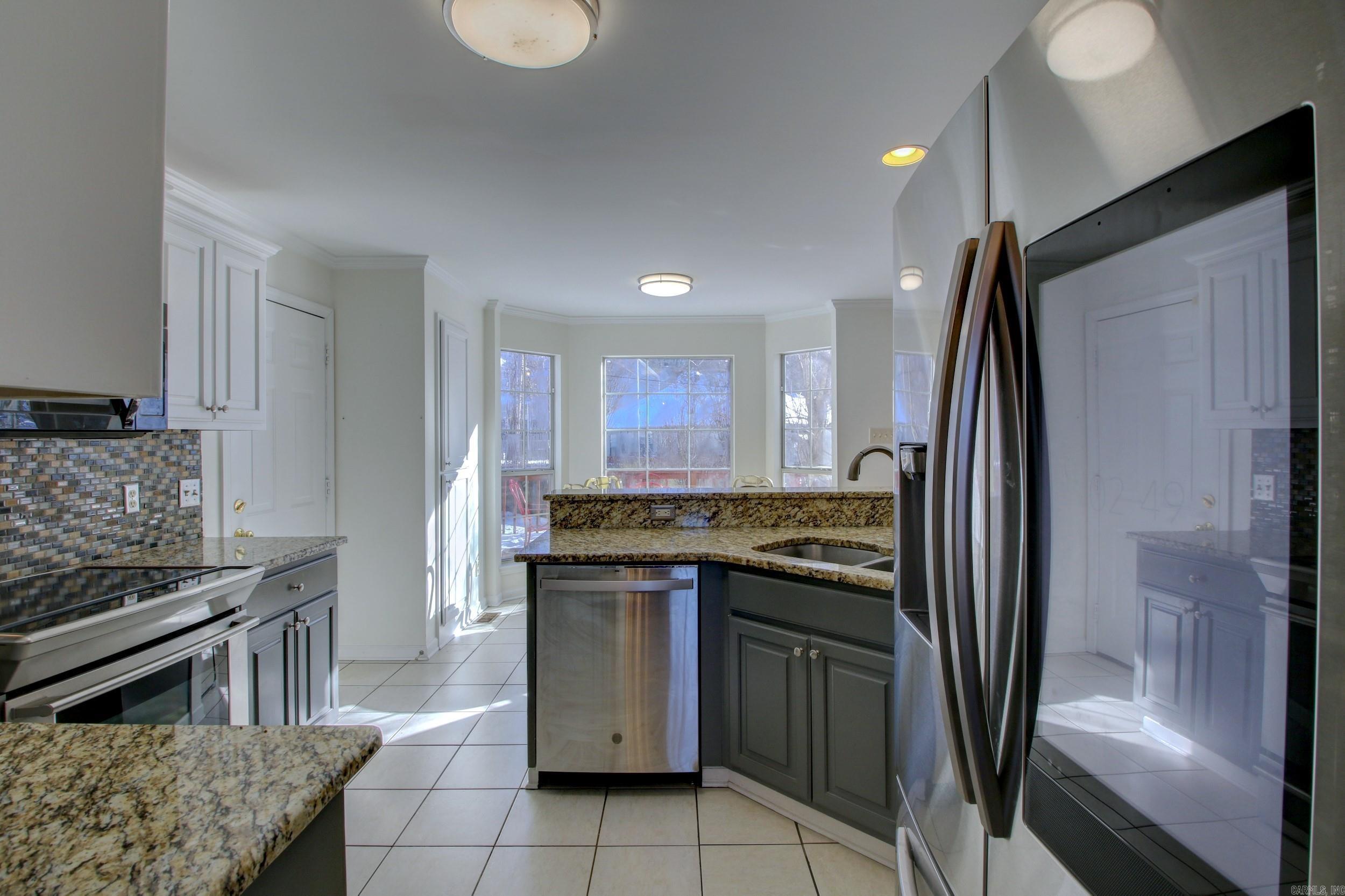 2214 Westport Loop