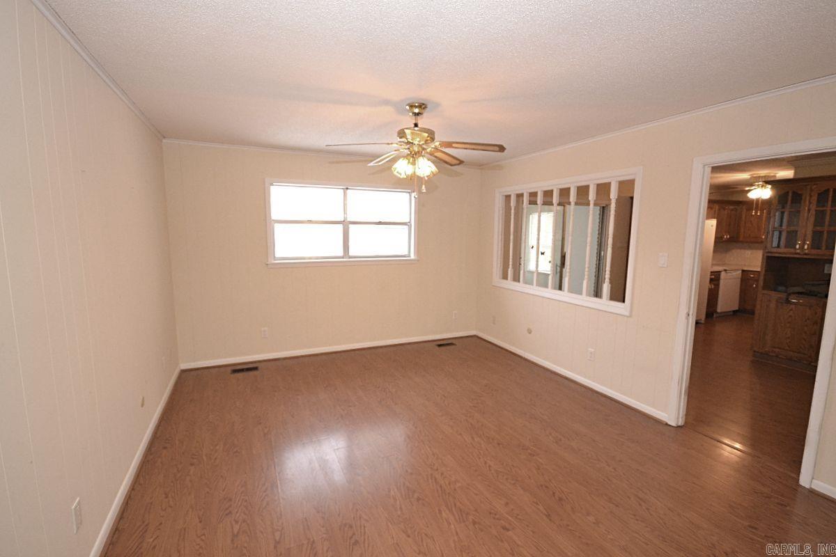 5701 N Locust