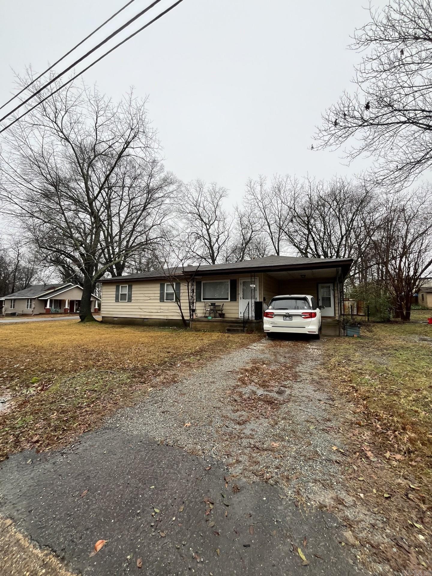 115 & 117 S Conrad, 1015 Ashley