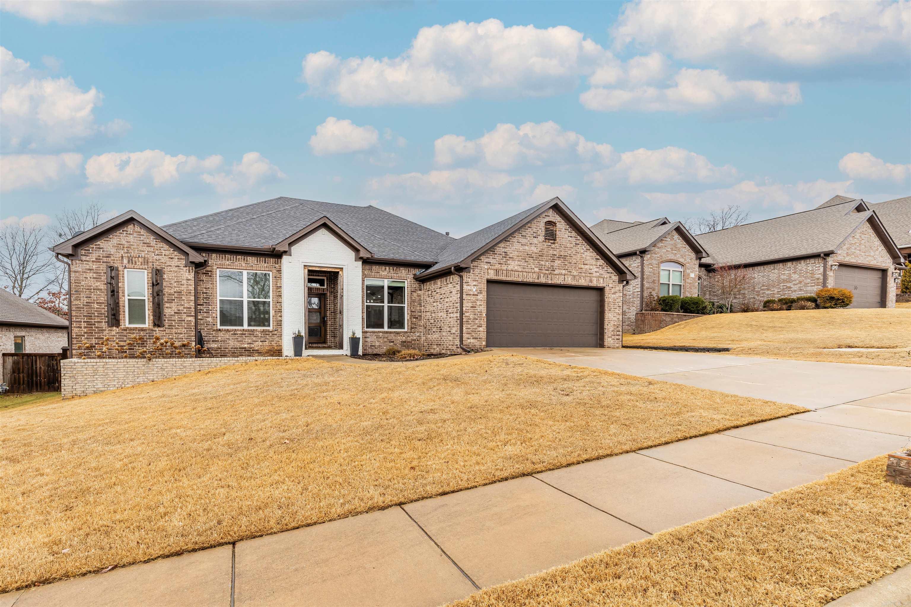 9417 Cliffside Drive