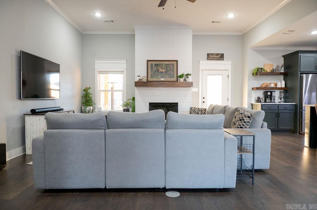 9417 Cliffside Drive