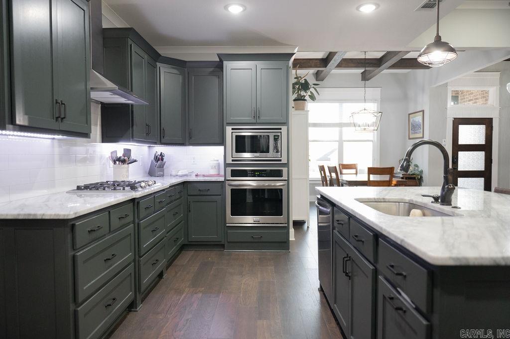 9417 Cliffside Drive