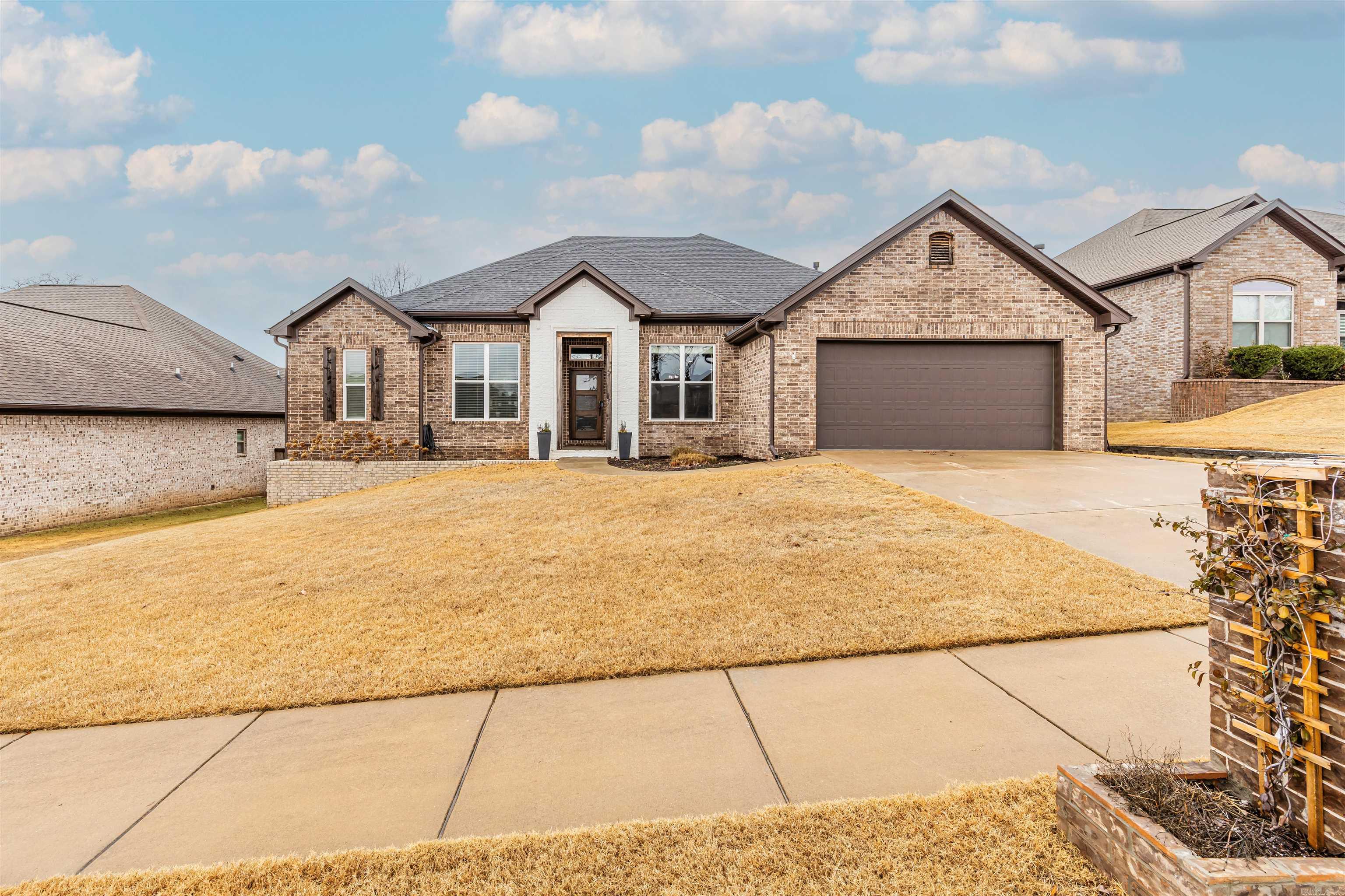 9417 Cliffside Drive