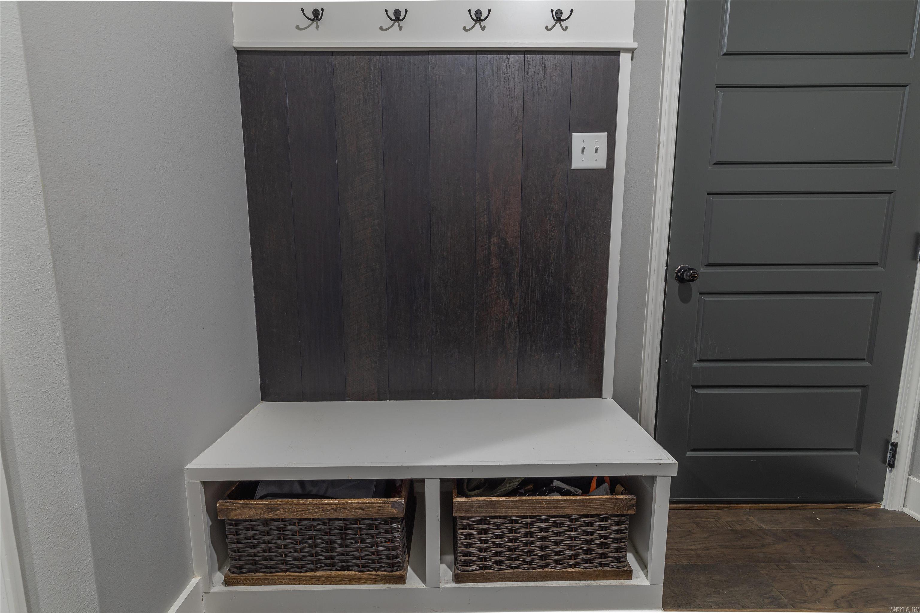 9417 Cliffside Drive