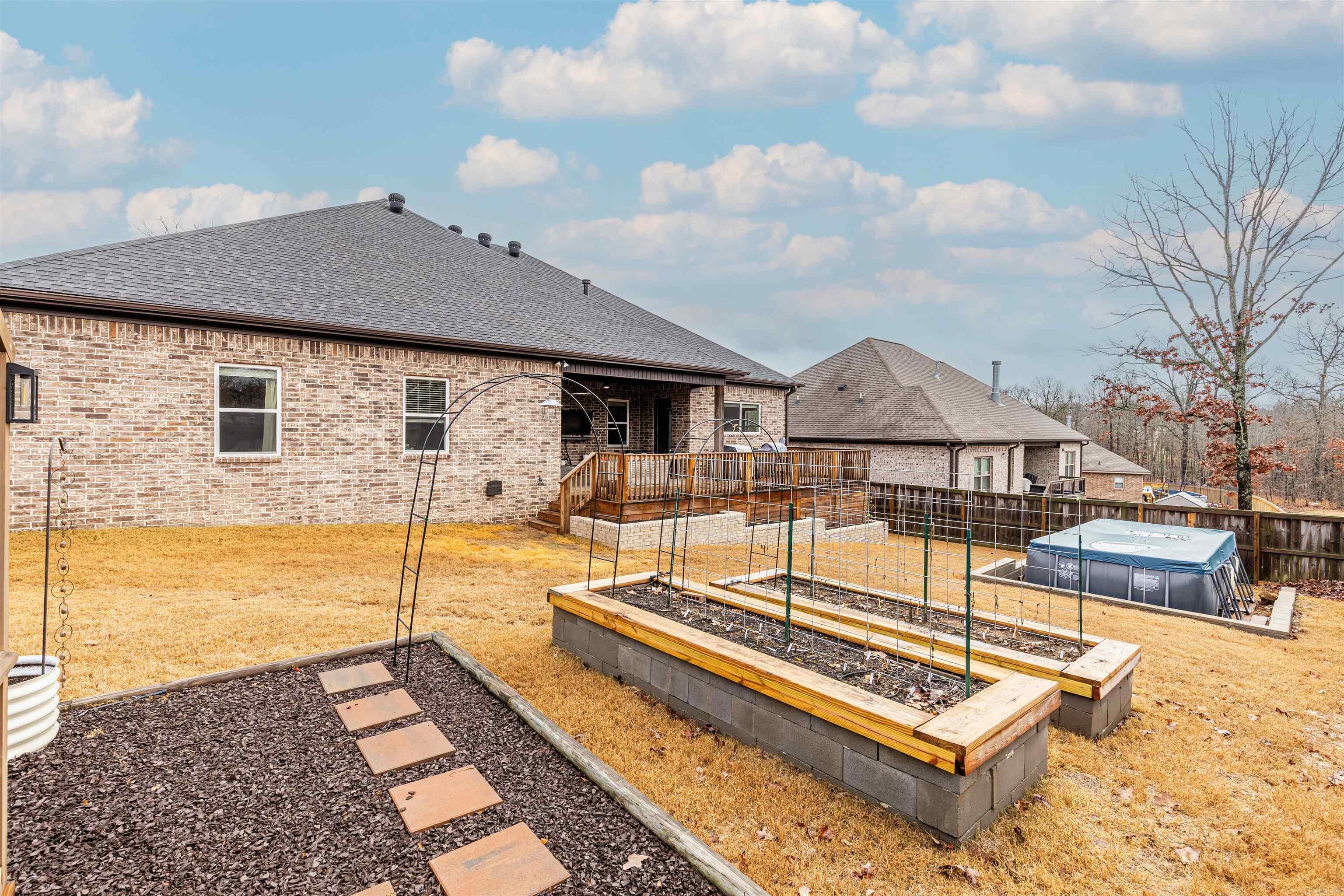 9417 Cliffside Drive