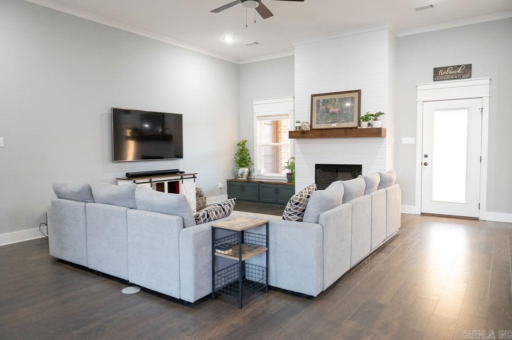 9417 Cliffside Drive